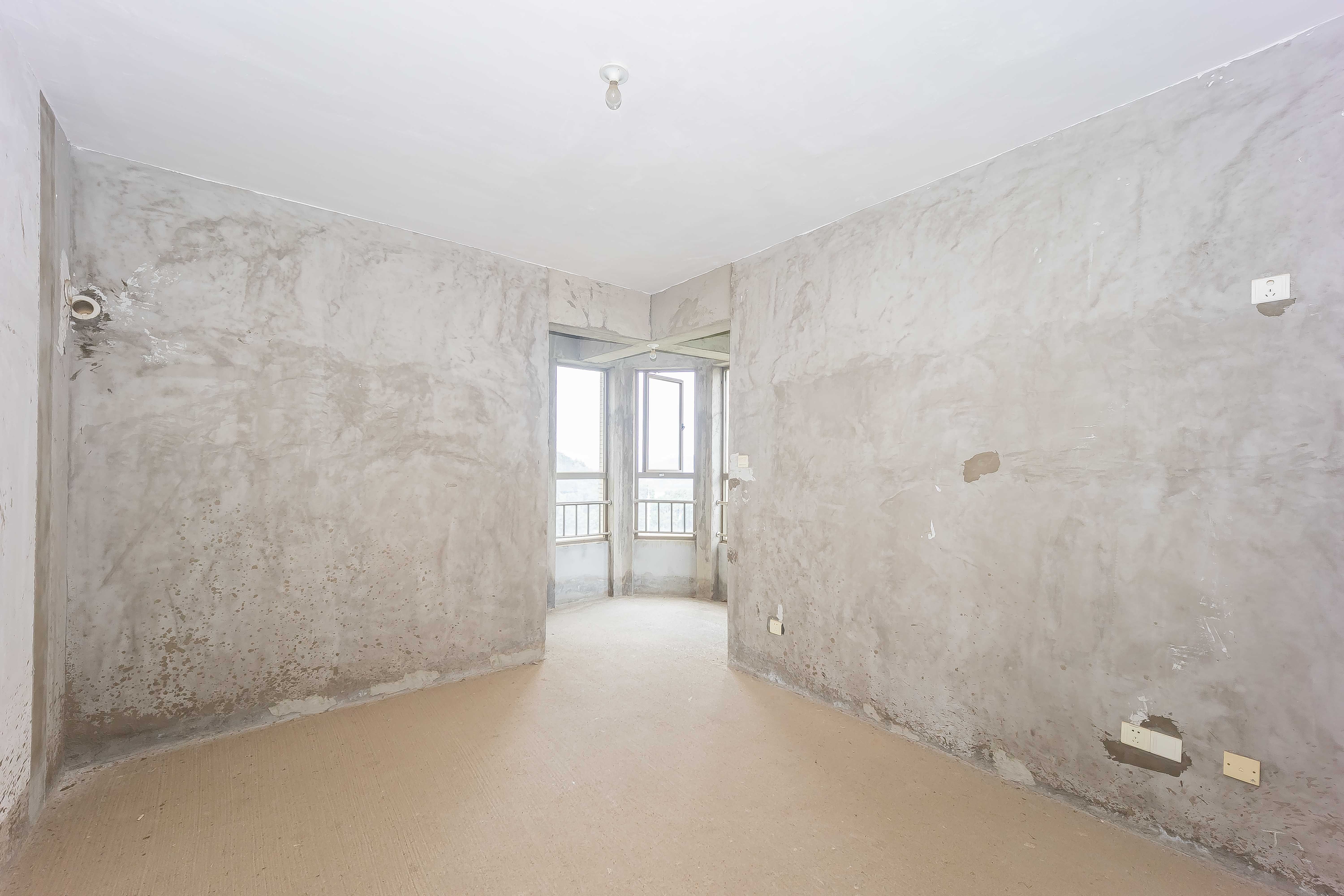 金域南外滩(望江佳园)  4室2厅2卫    200.0万 金域南外滩(望江佳园)  4室2厅2卫    200.0万卧室