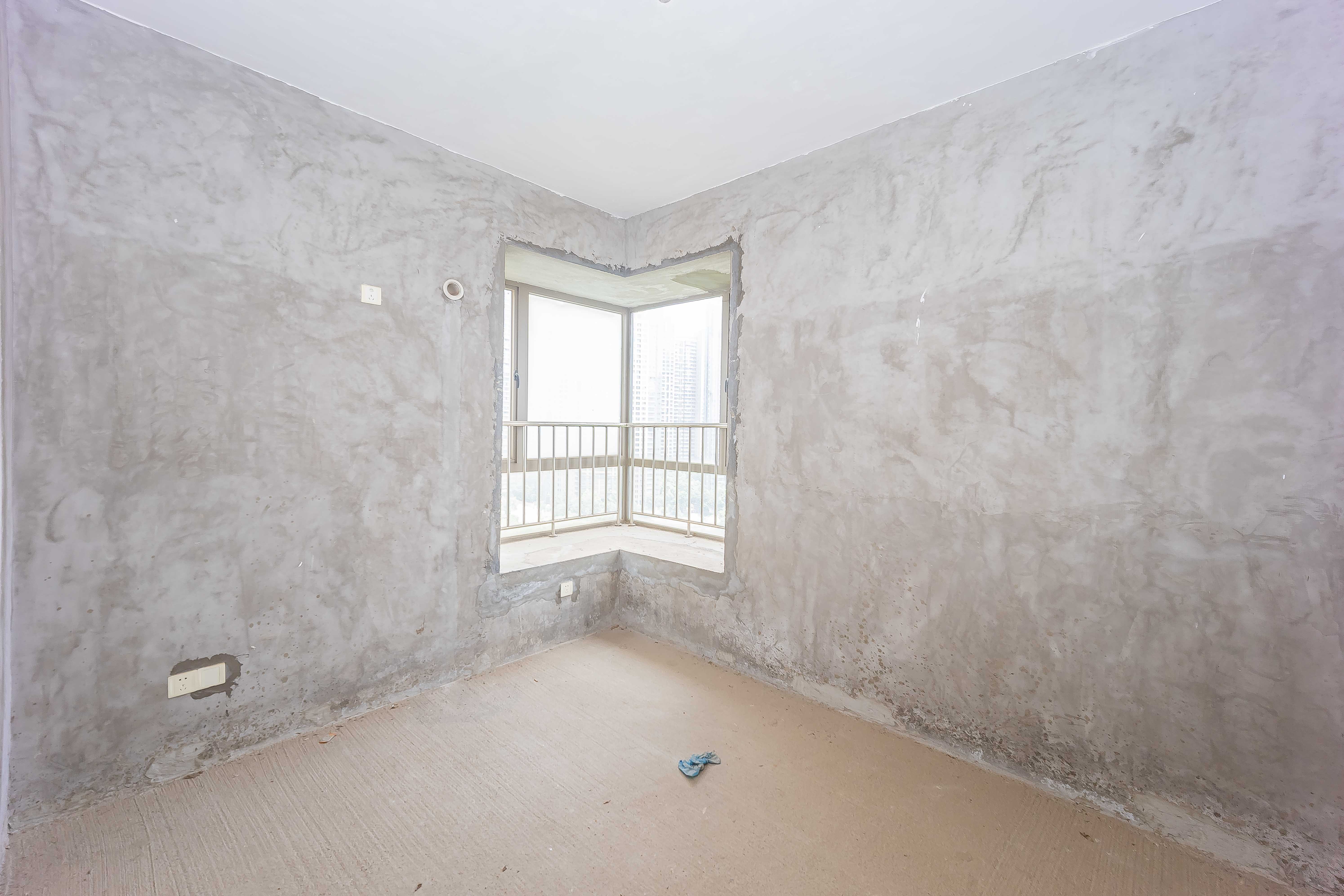 金域南外滩(望江佳园)  4室2厅2卫    200.0万 金域南外滩(望江佳园)  4室2厅2卫    200.0万卧室