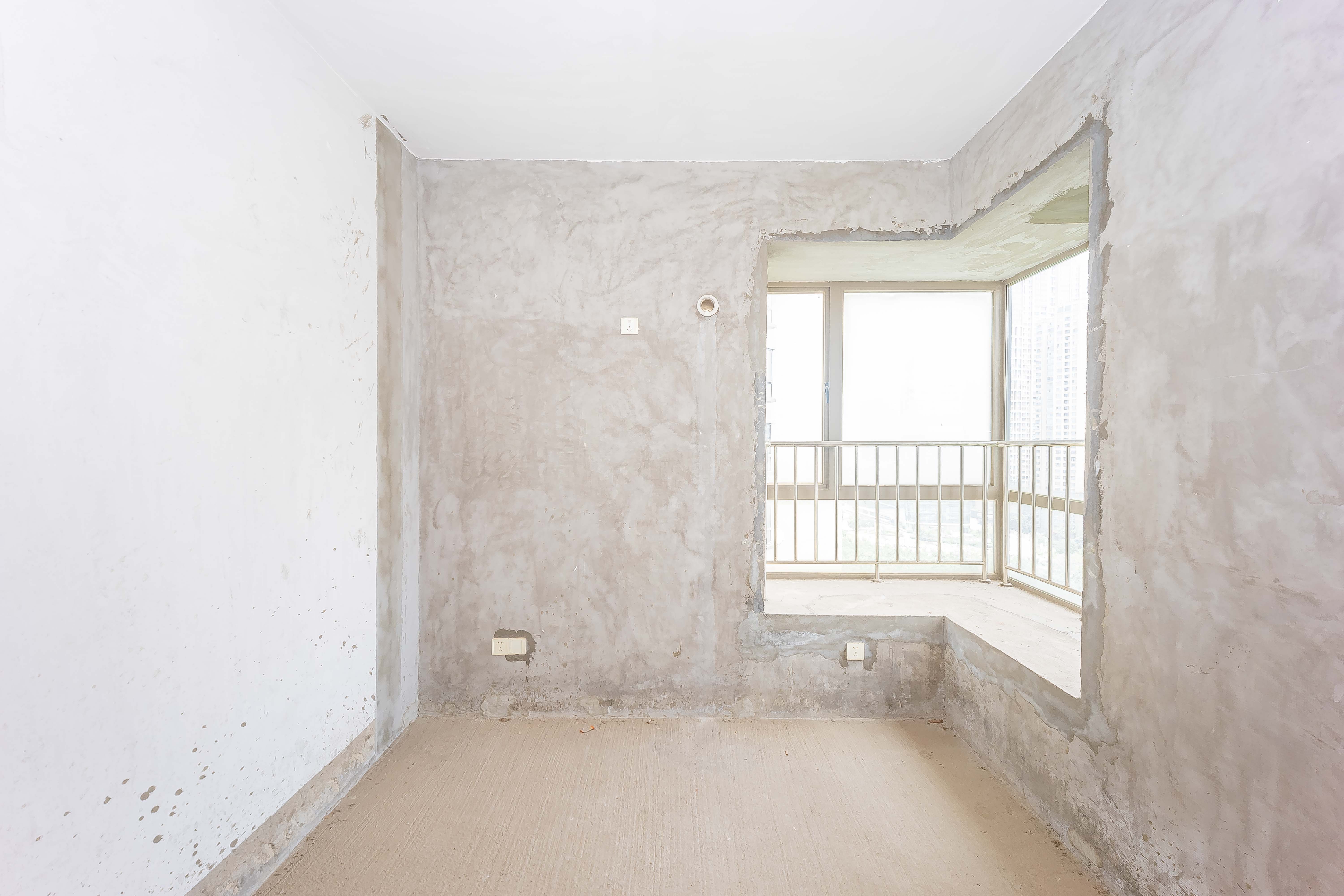 金域南外滩(望江佳园)  4室2厅2卫    200.0万 金域南外滩(望江佳园)  4室2厅2卫    200.0万卧室