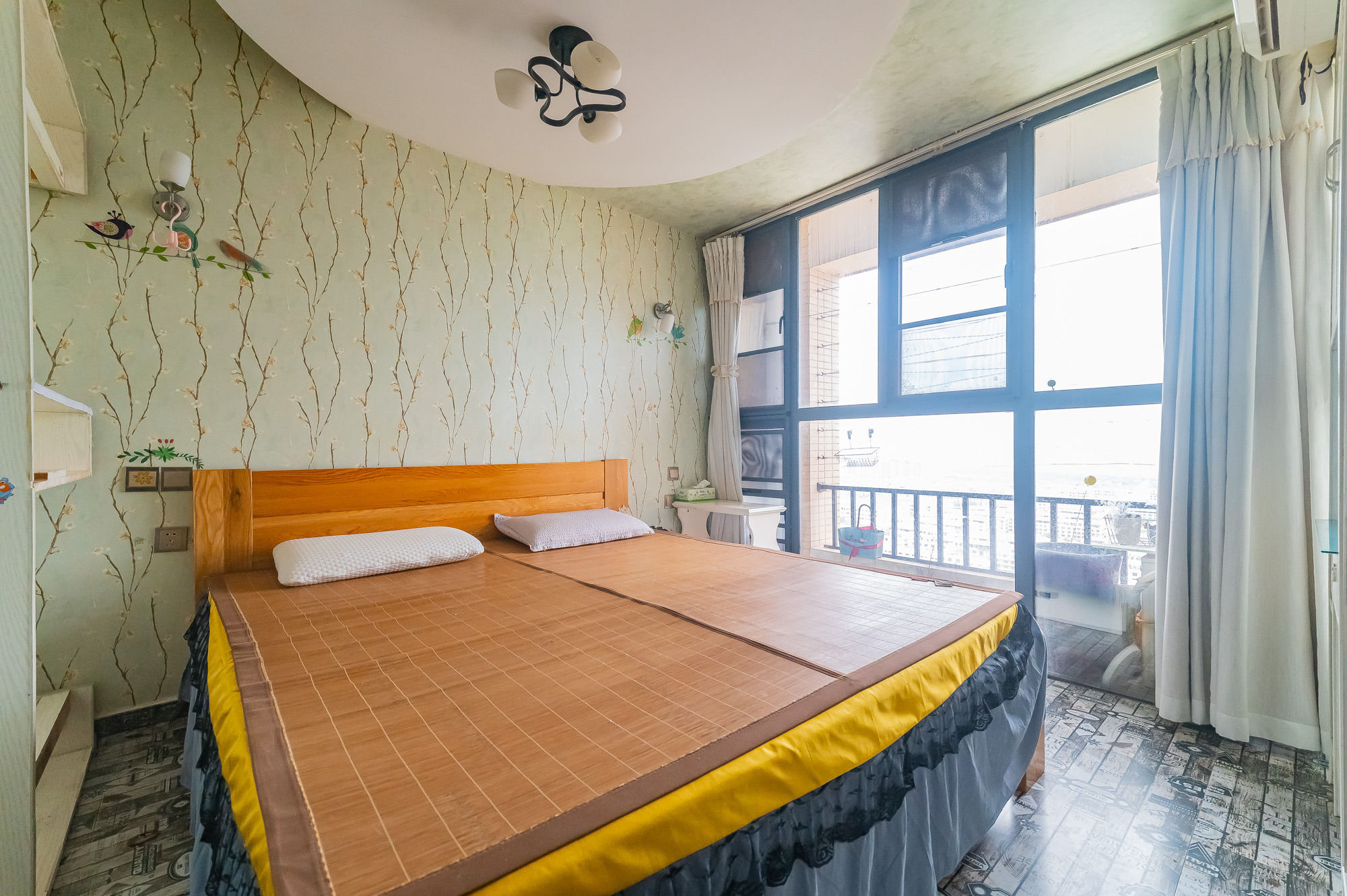 深业睿城 1室1厅1卫 32.8万 深业睿城 1室1厅1卫 32.8万卧室