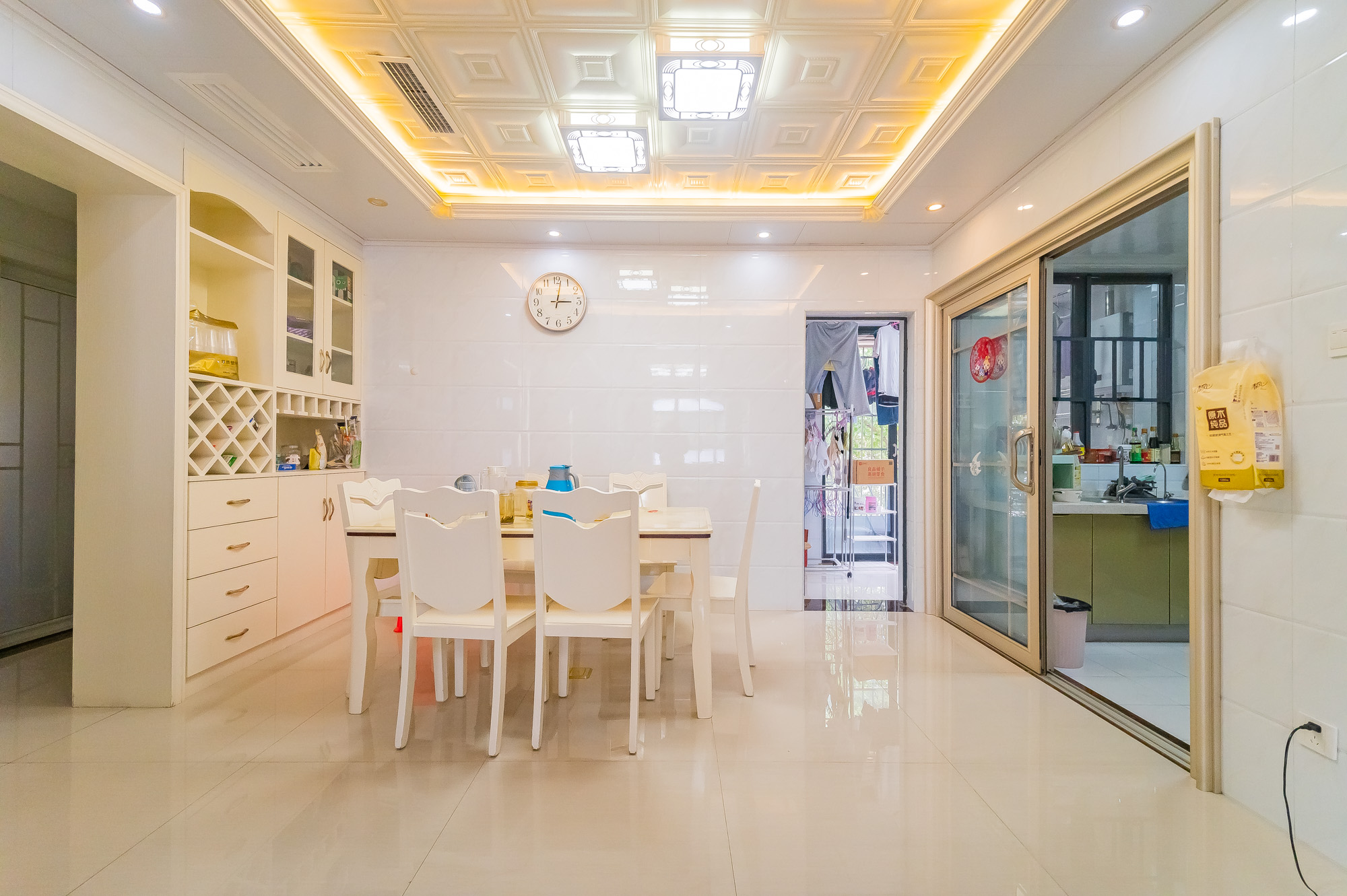 鹏基诺亚山林 4室2厅2卫 125.0万 鹏基诺亚山林 4室2厅2卫 125.0万客厅