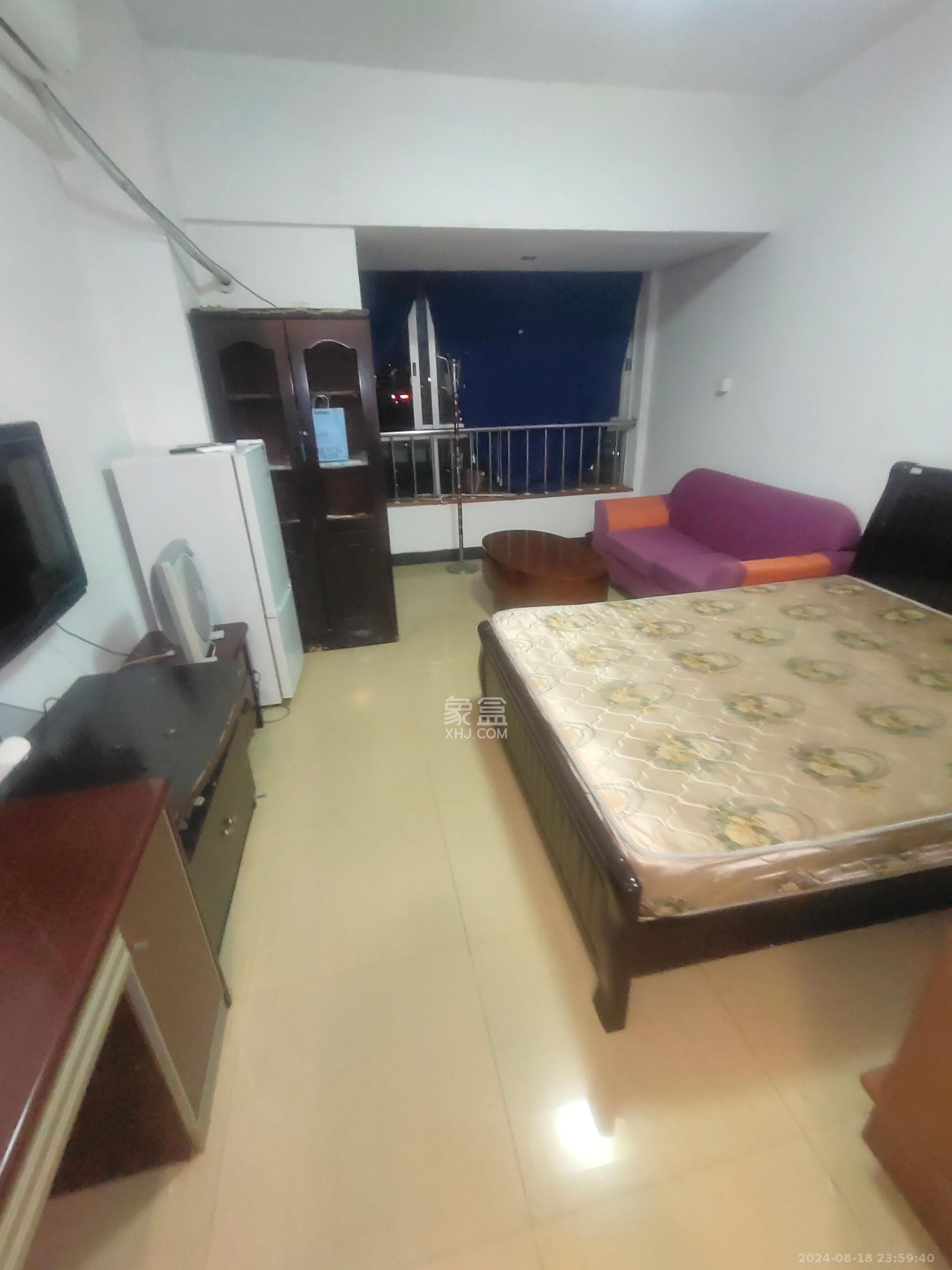 上河国际C区 3室2厅2卫 2200.0元/月 上河国际C区 3室2厅2卫 2200.0元/月室内图