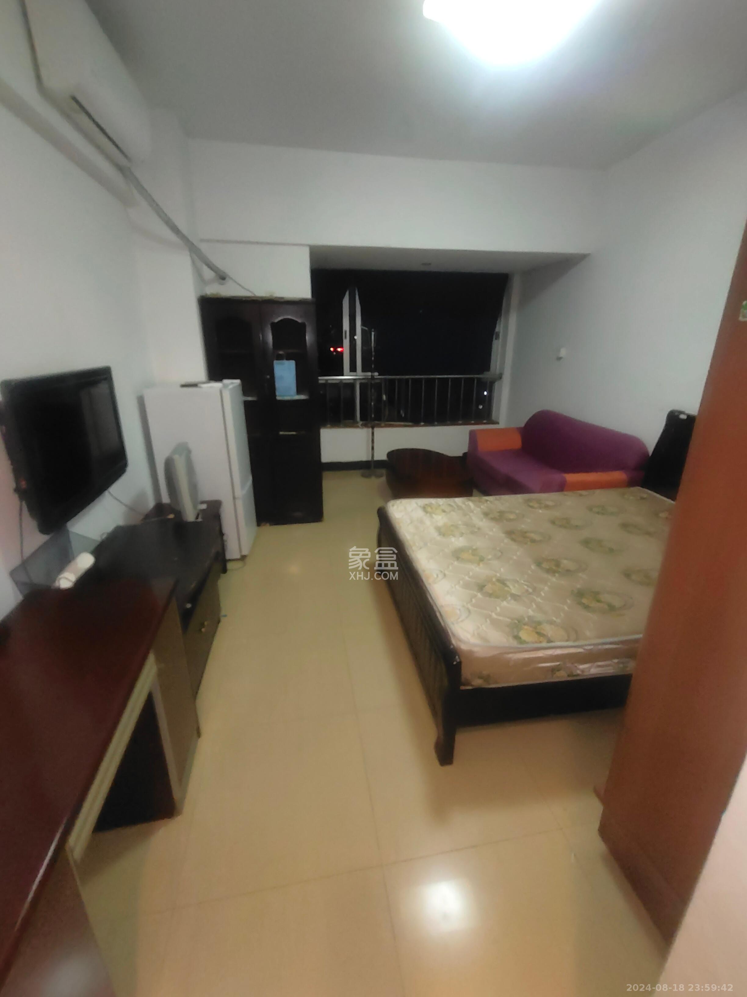 上河国际C区 3室2厅2卫 2200.0元/月 上河国际C区 3室2厅2卫 2200.0元/月室内图