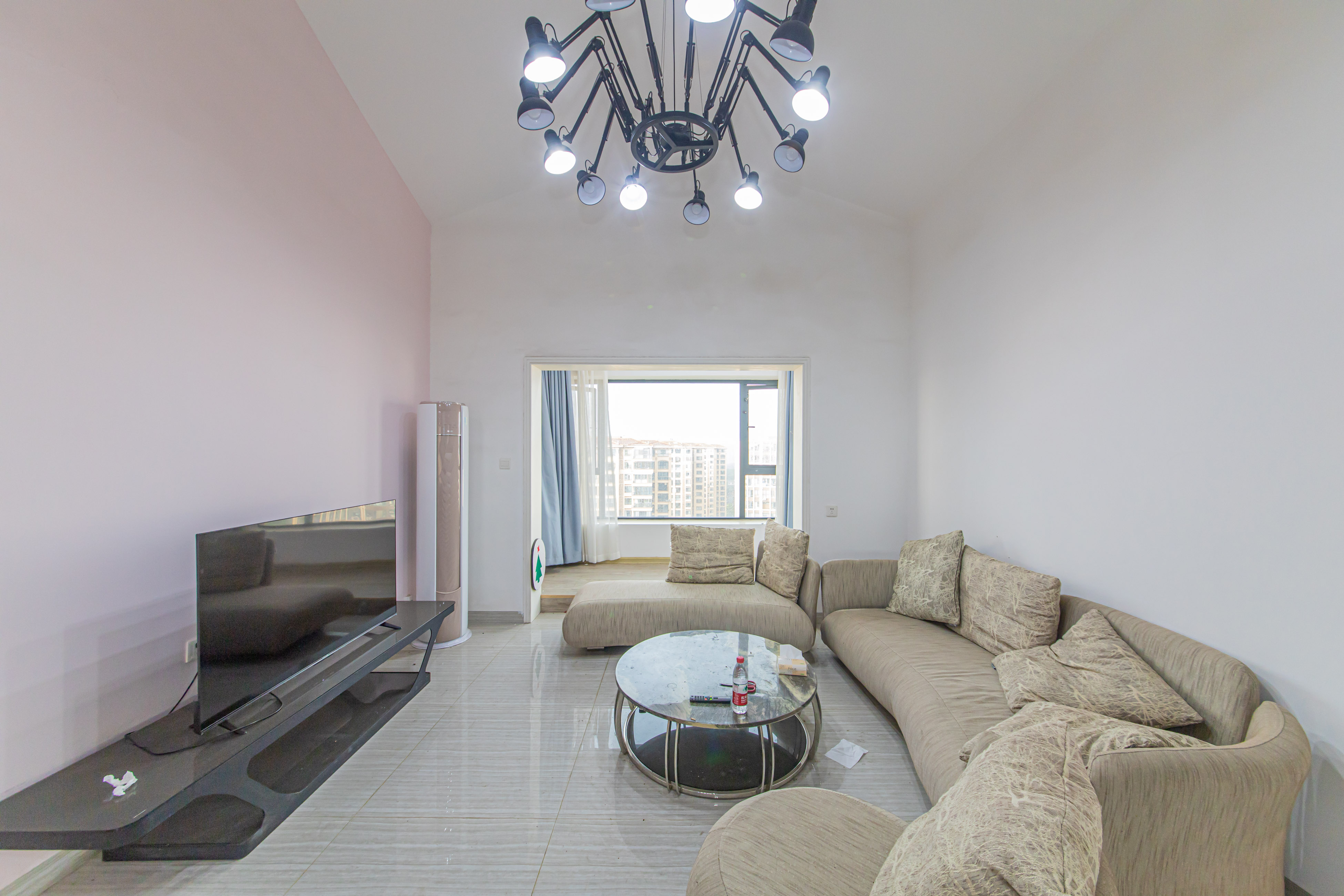 中建芙蓉嘉苑 3室2厅2卫 99.0万 中建芙蓉嘉苑 3室2厅2卫 99.0万客厅