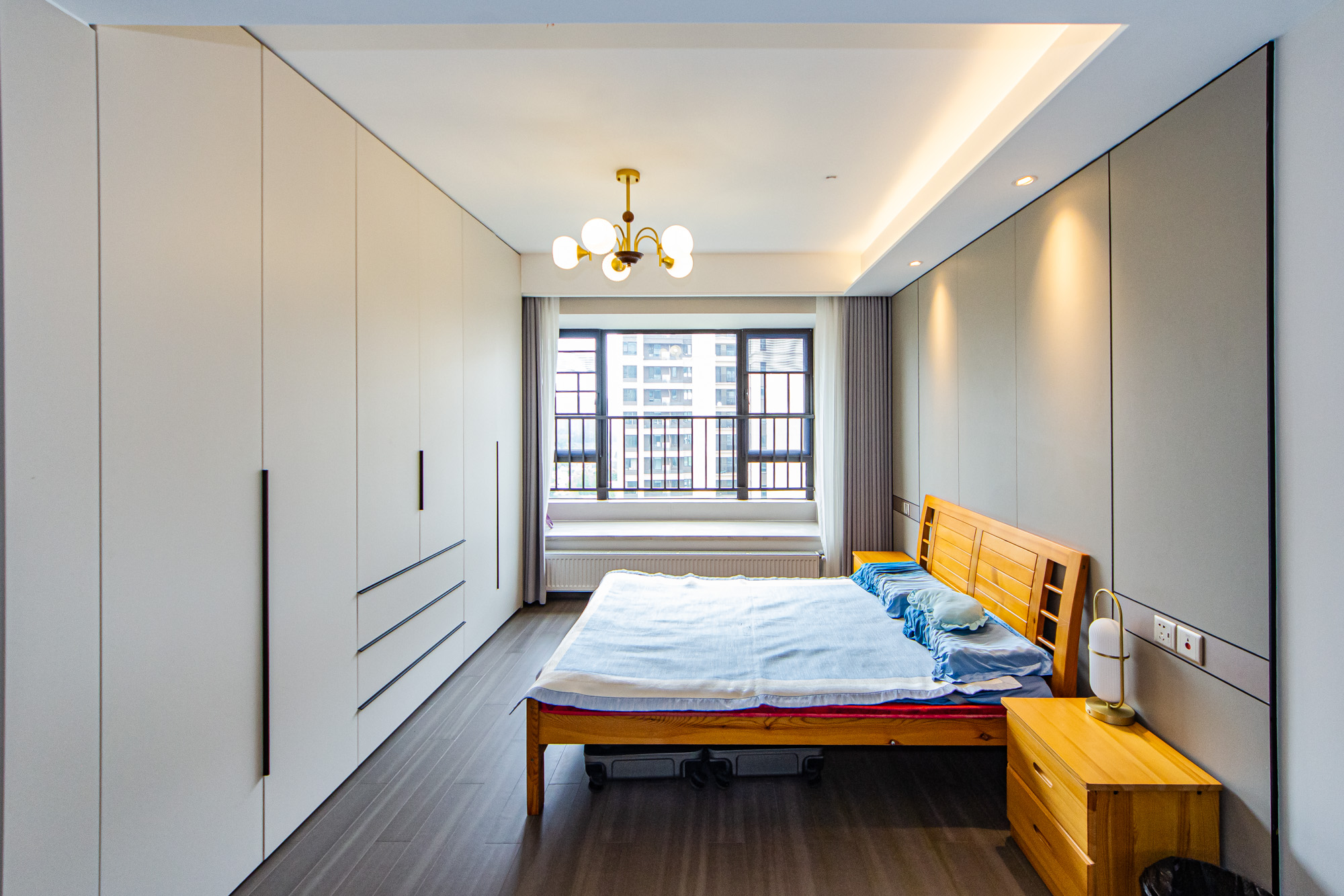 龙湖春江天玺 4室2厅2卫 246.0万 龙湖春江天玺 4室2厅2卫 246.0万卧室