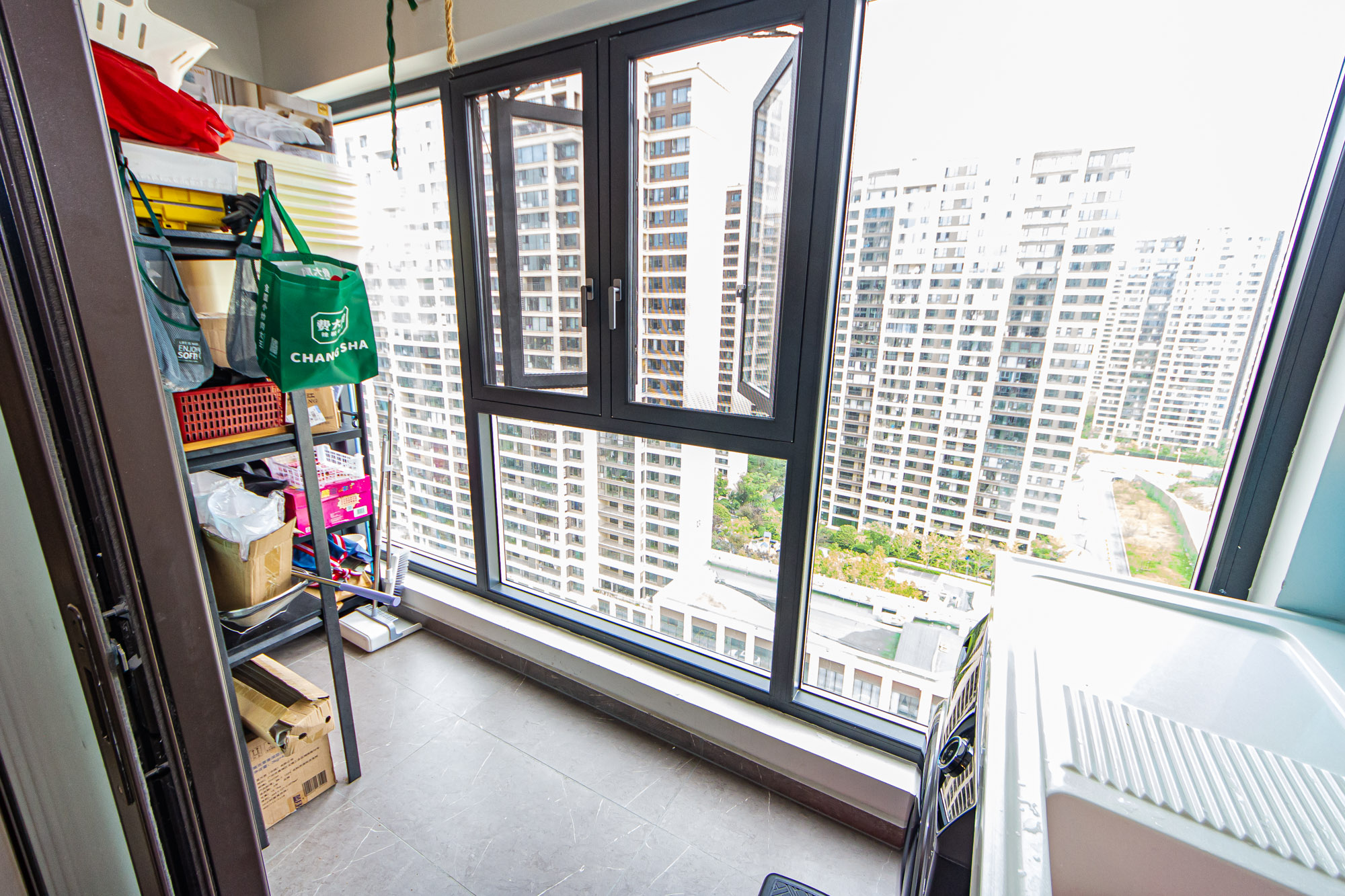 龙湖春江天玺 4室2厅2卫 246.0万 龙湖春江天玺 4室2厅2卫 246.0万阳台