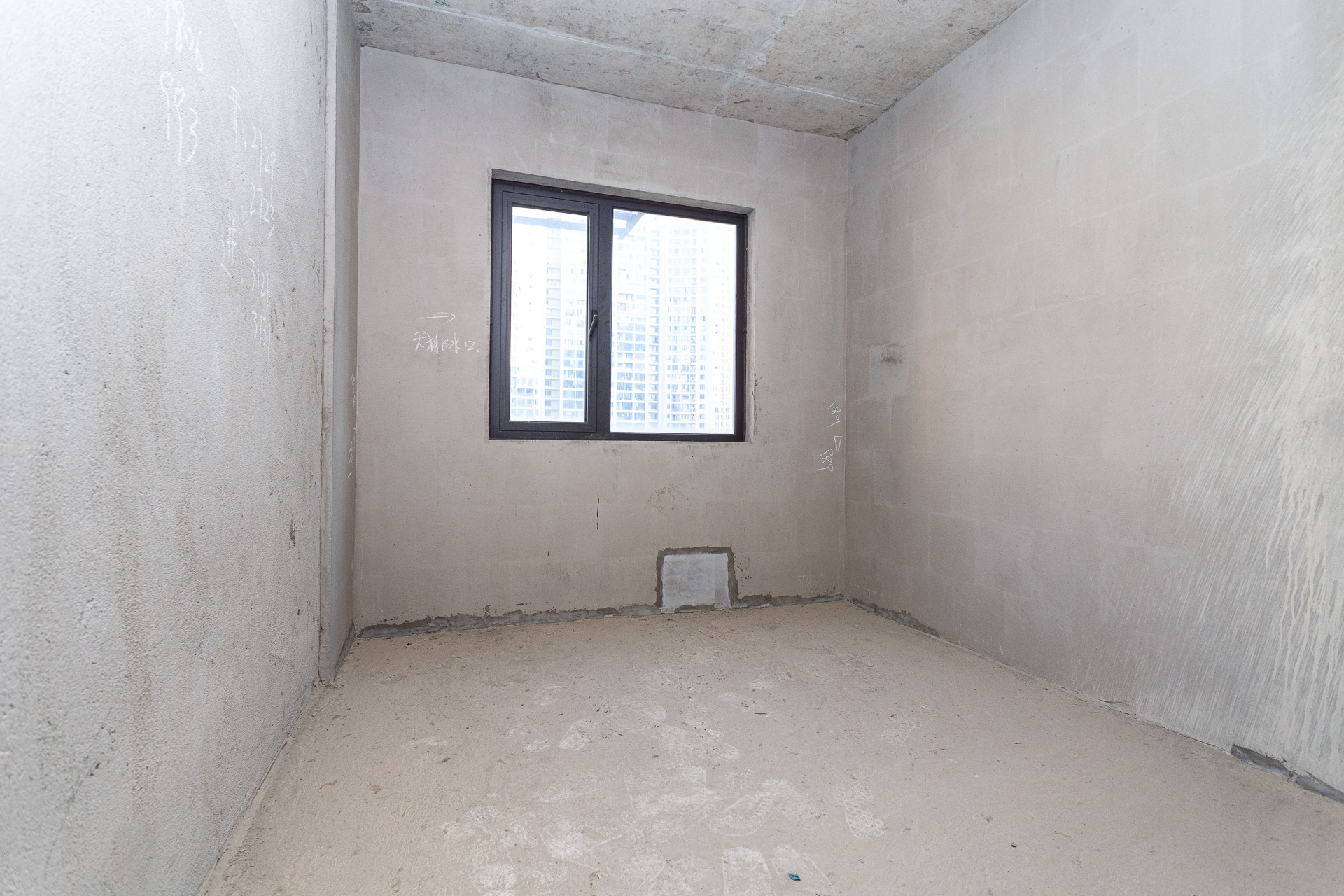 勤诚达境界城  4室2厅2卫    106.0万 勤诚达境界城  4室2厅2卫    106.0万卧室