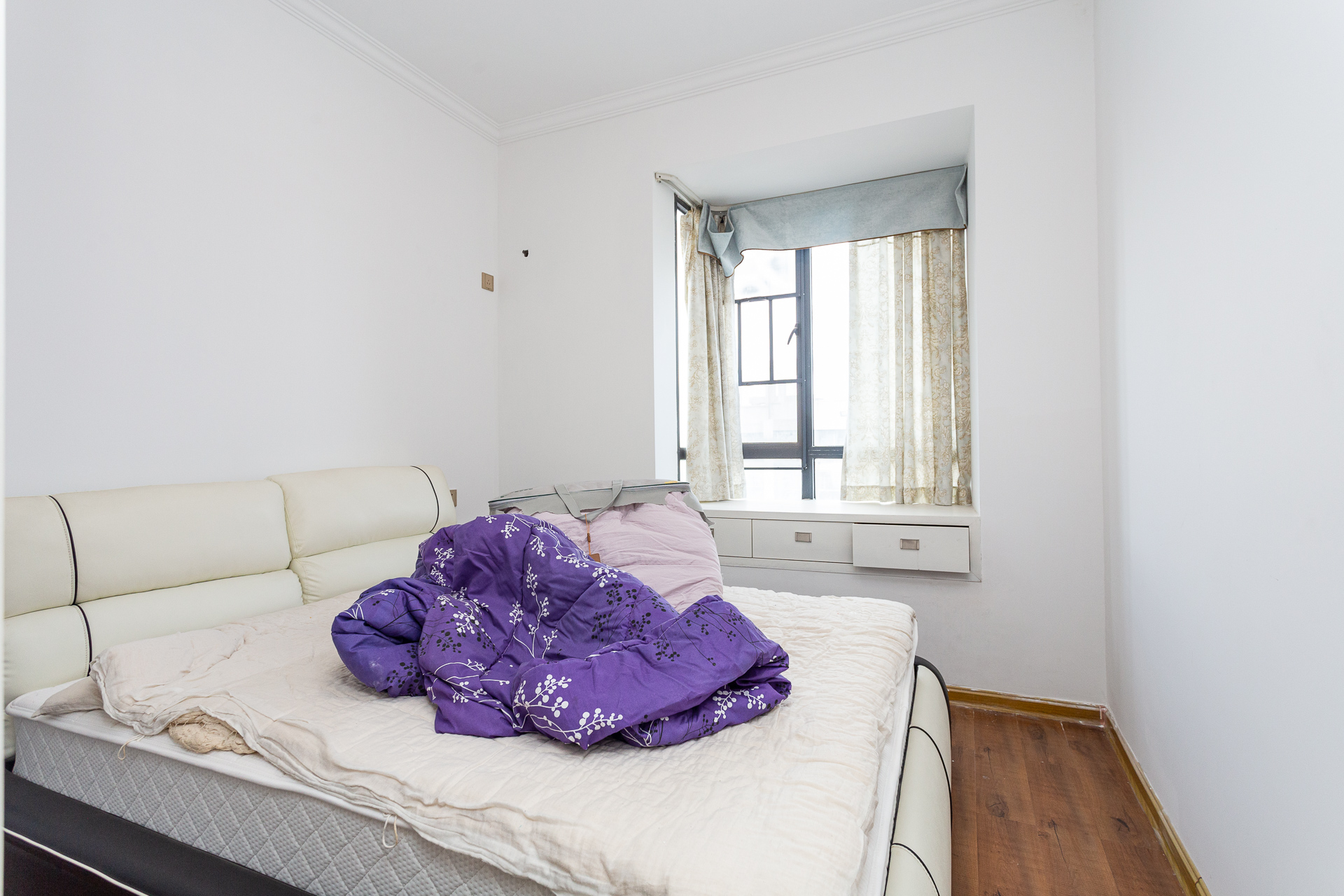 浩龙音乐界  3室2厅1卫    65.0万 浩龙音乐界  3室2厅1卫    65.0万卧室