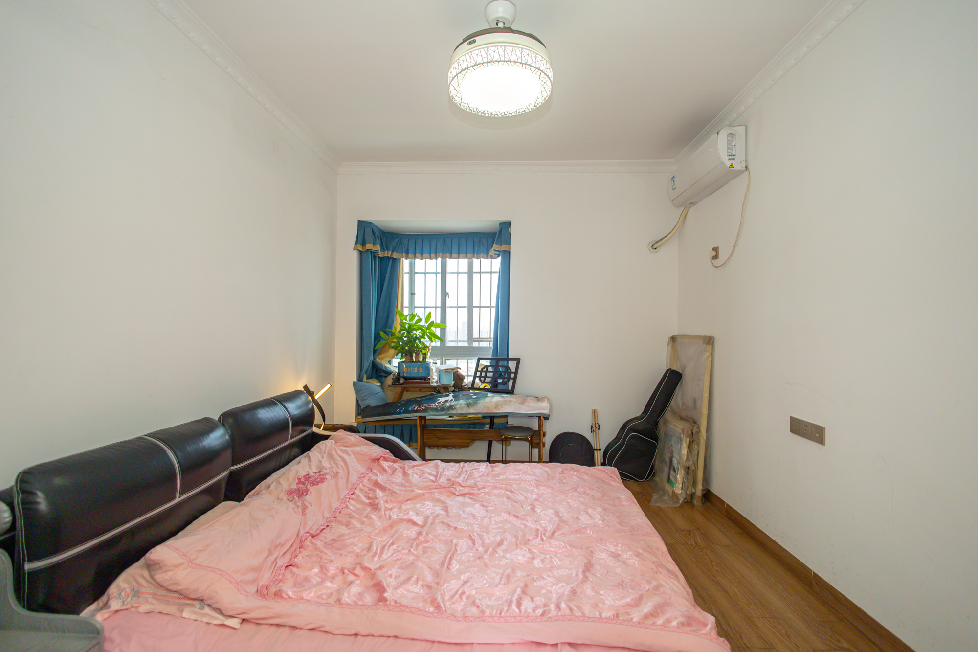 楚天世纪城西苑 3室2厅2卫 96.0万 楚天世纪城西苑 3室2厅2卫 96.0万卧室