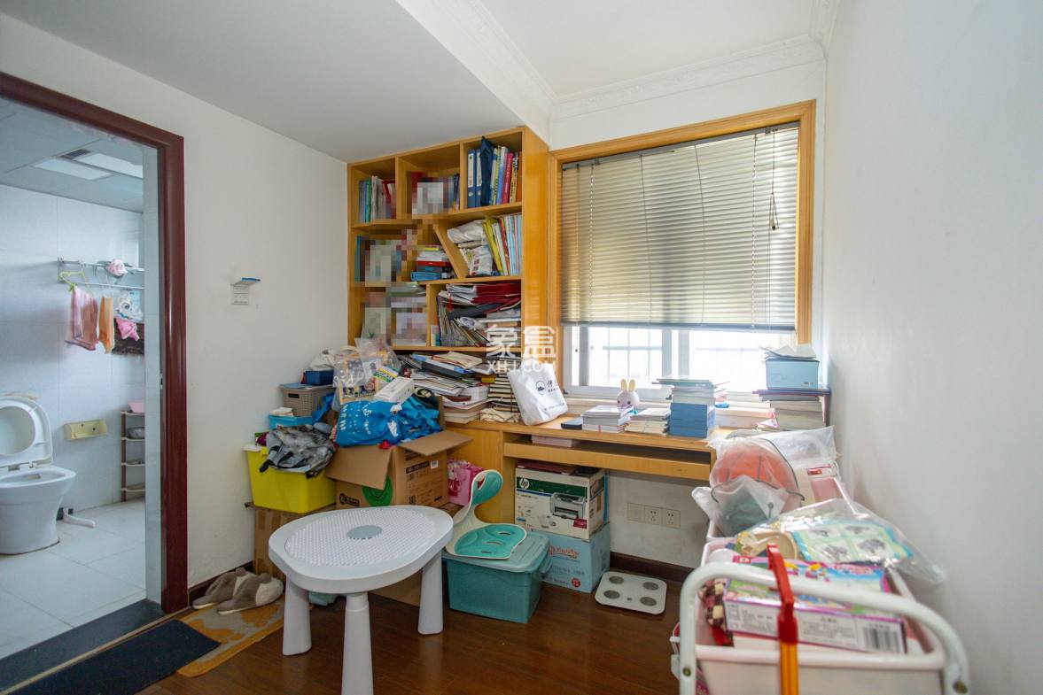 广场之星  4室2厅2卫    71.0万 广场之星  4室2厅2卫    71.0万其他