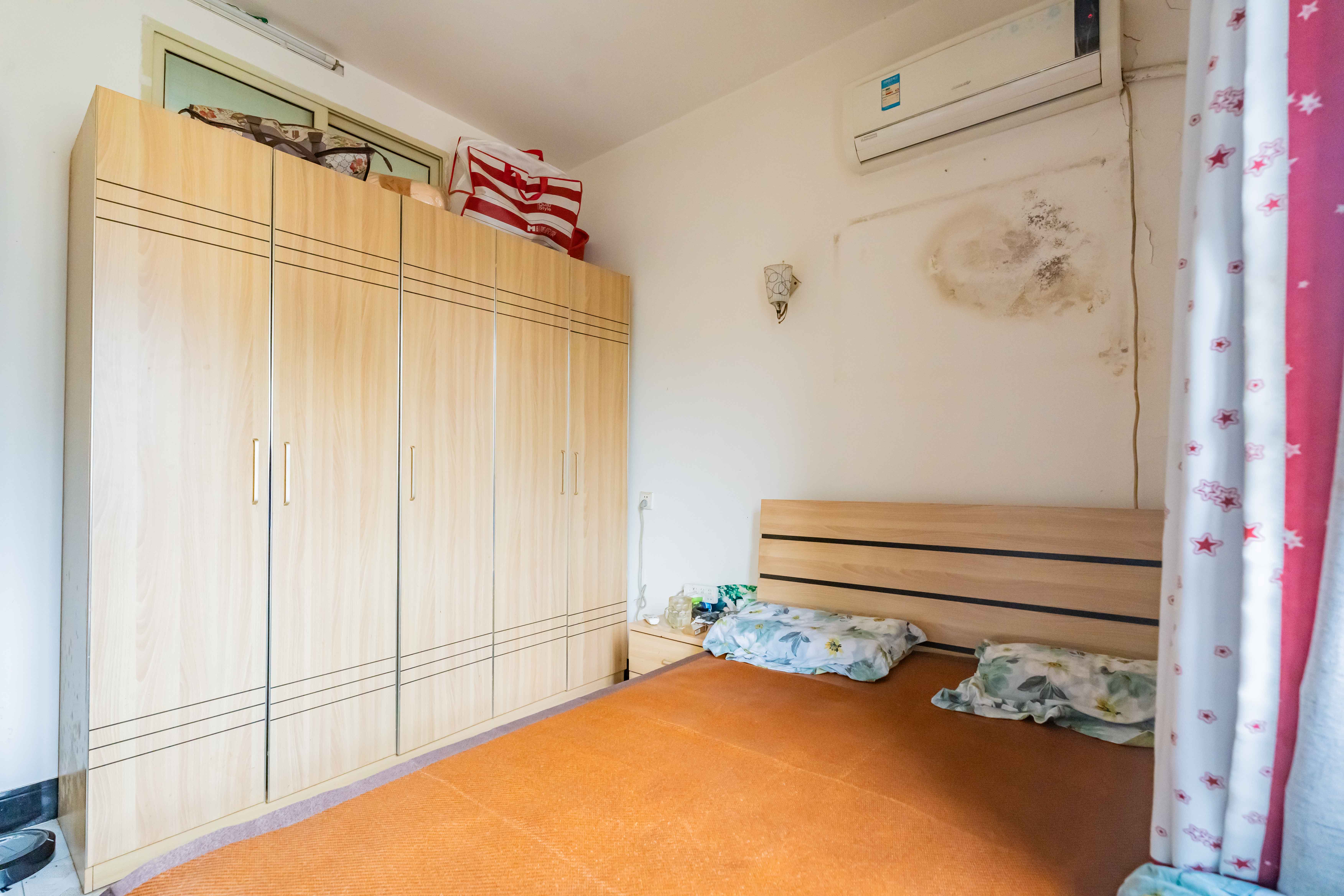 建湘新村  2室2厅1卫   62.00万卧室