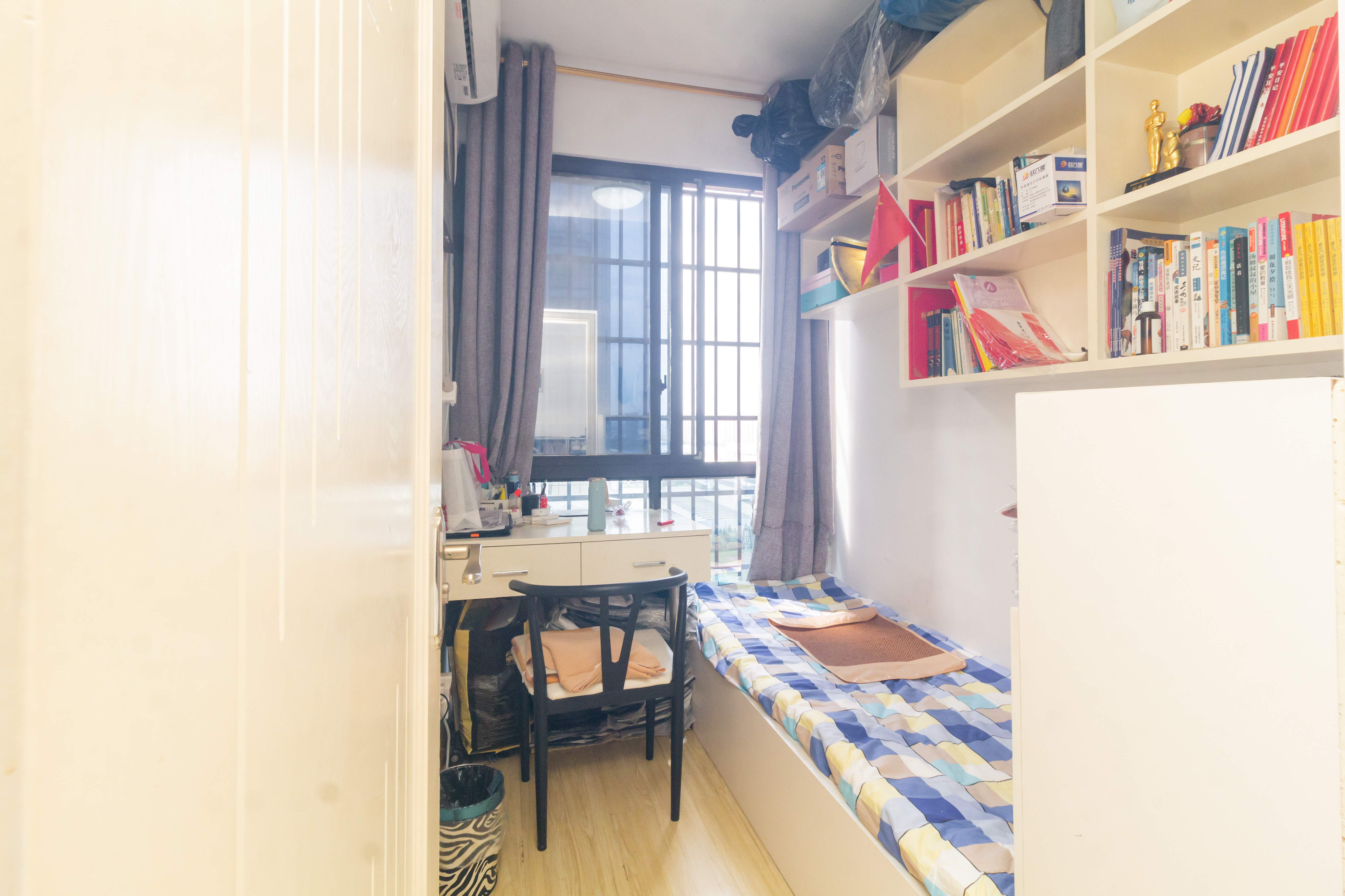 三景华御 3室2厅1卫 68.0万 三景华御 3室2厅1卫 68.0万卧室