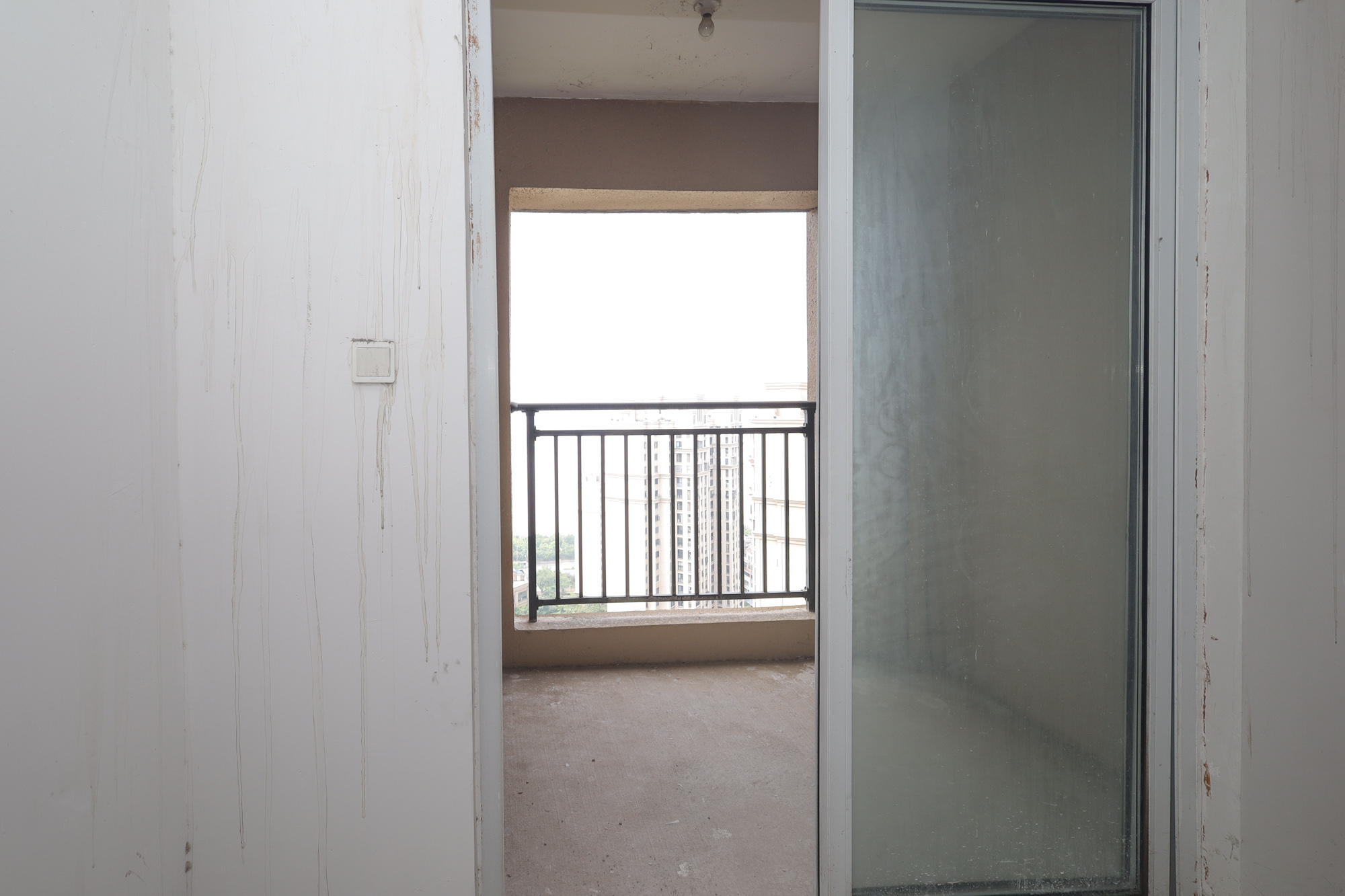长沙雅居乐花园  3室2厅1卫   89.80万卧室