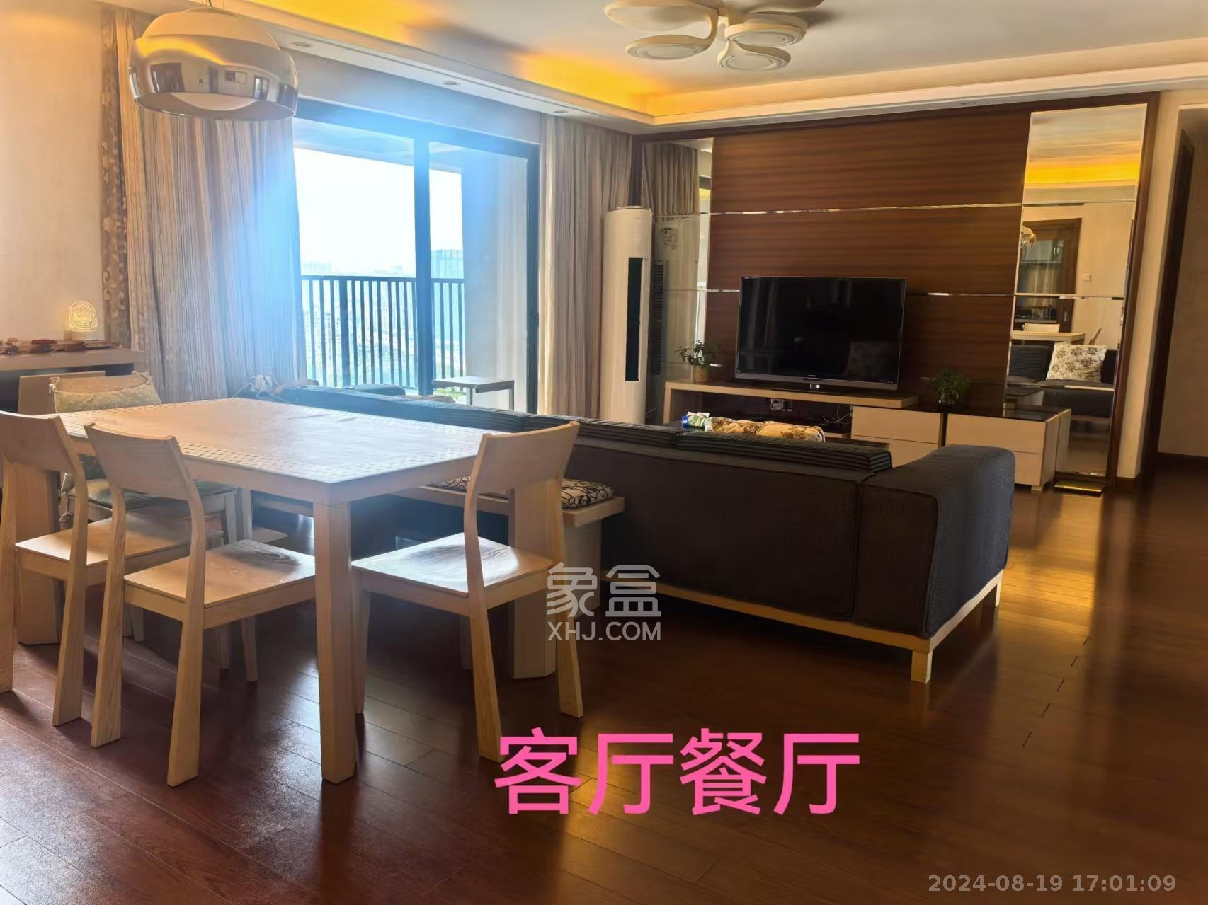 万科金域华府一期  3室2厅2卫   4000.00元/月室内图
