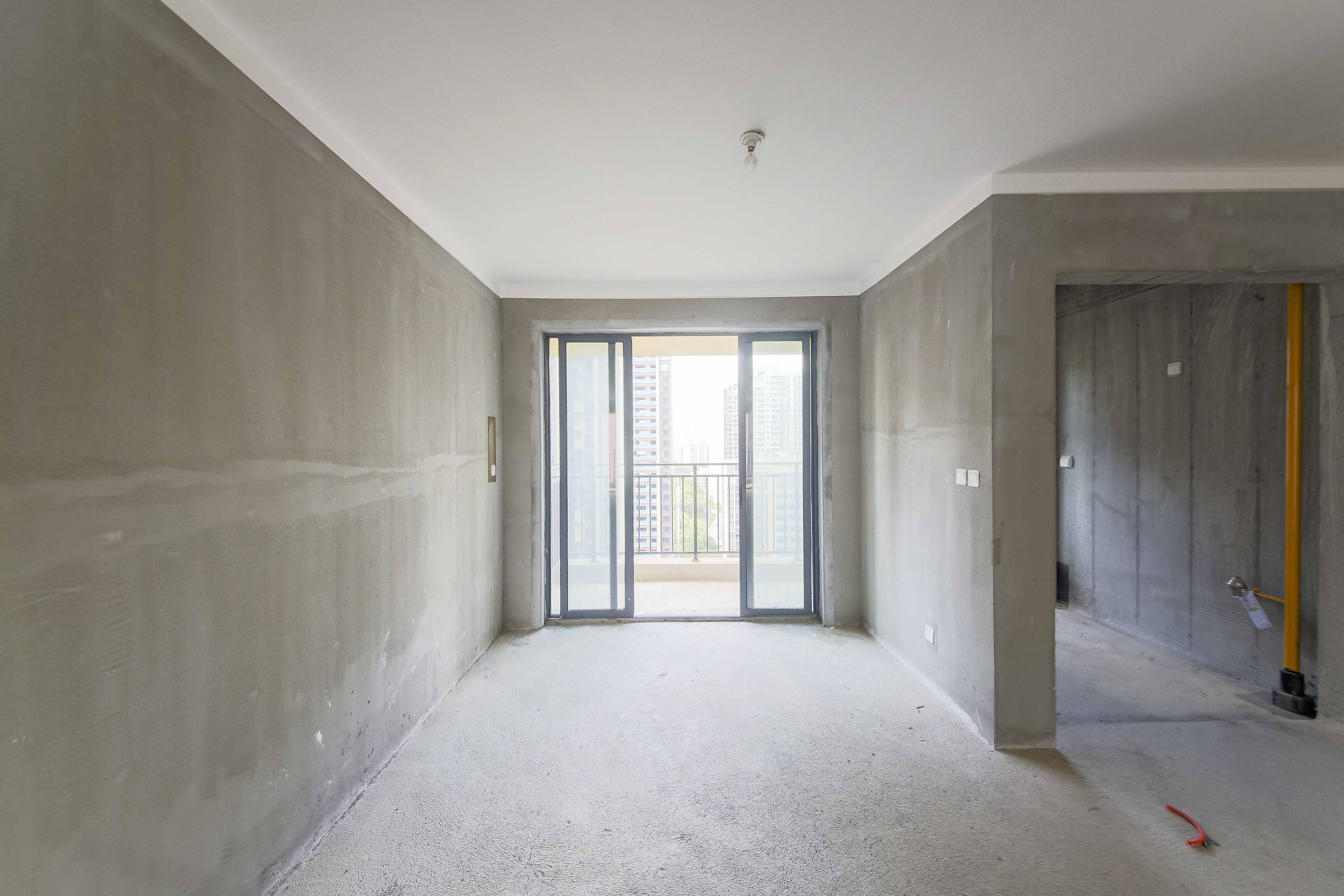 中建钰和城  4室2厅3卫   340.00万客厅
