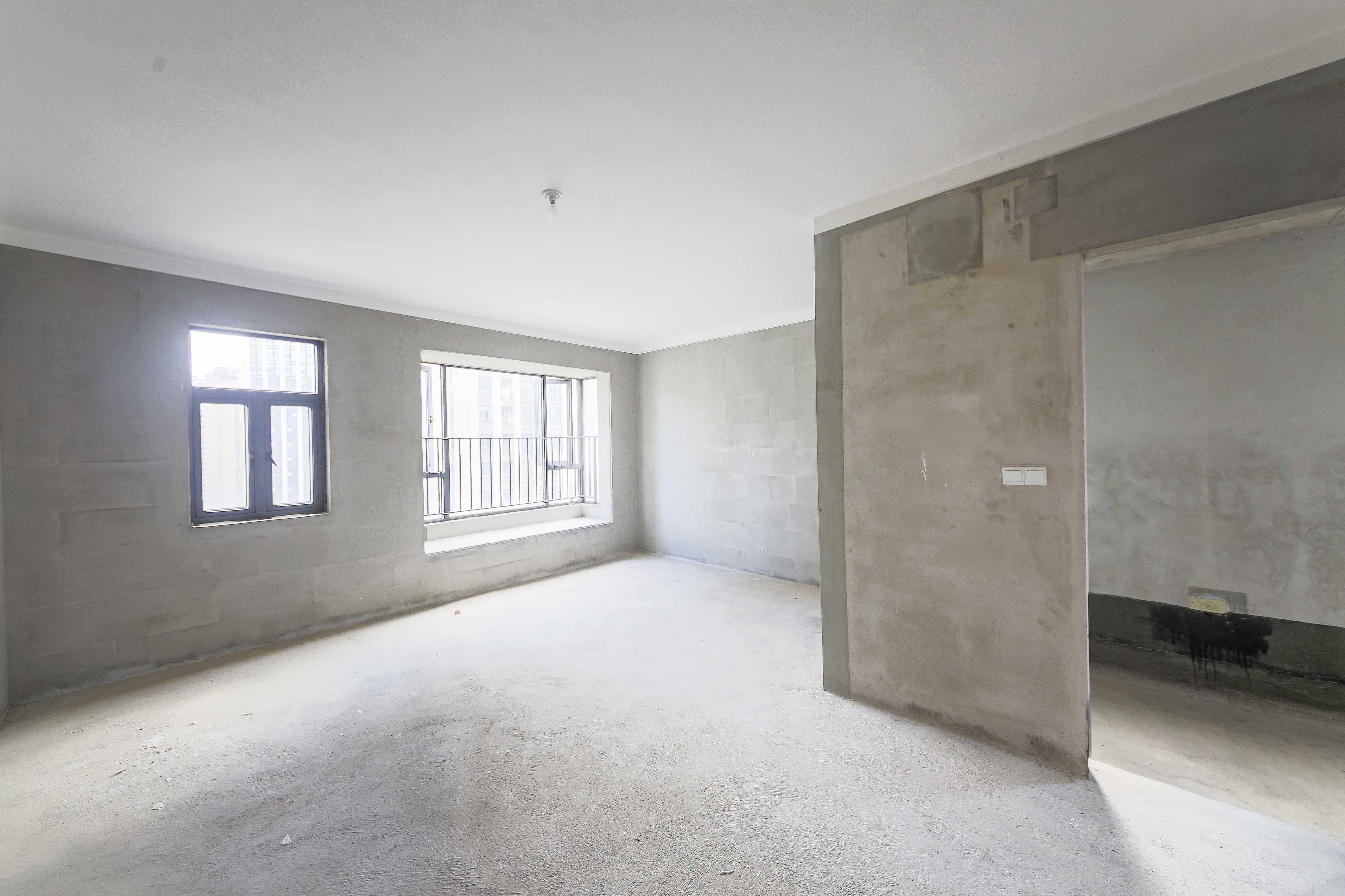 中建钰和城  4室2厅3卫   340.00万卧室