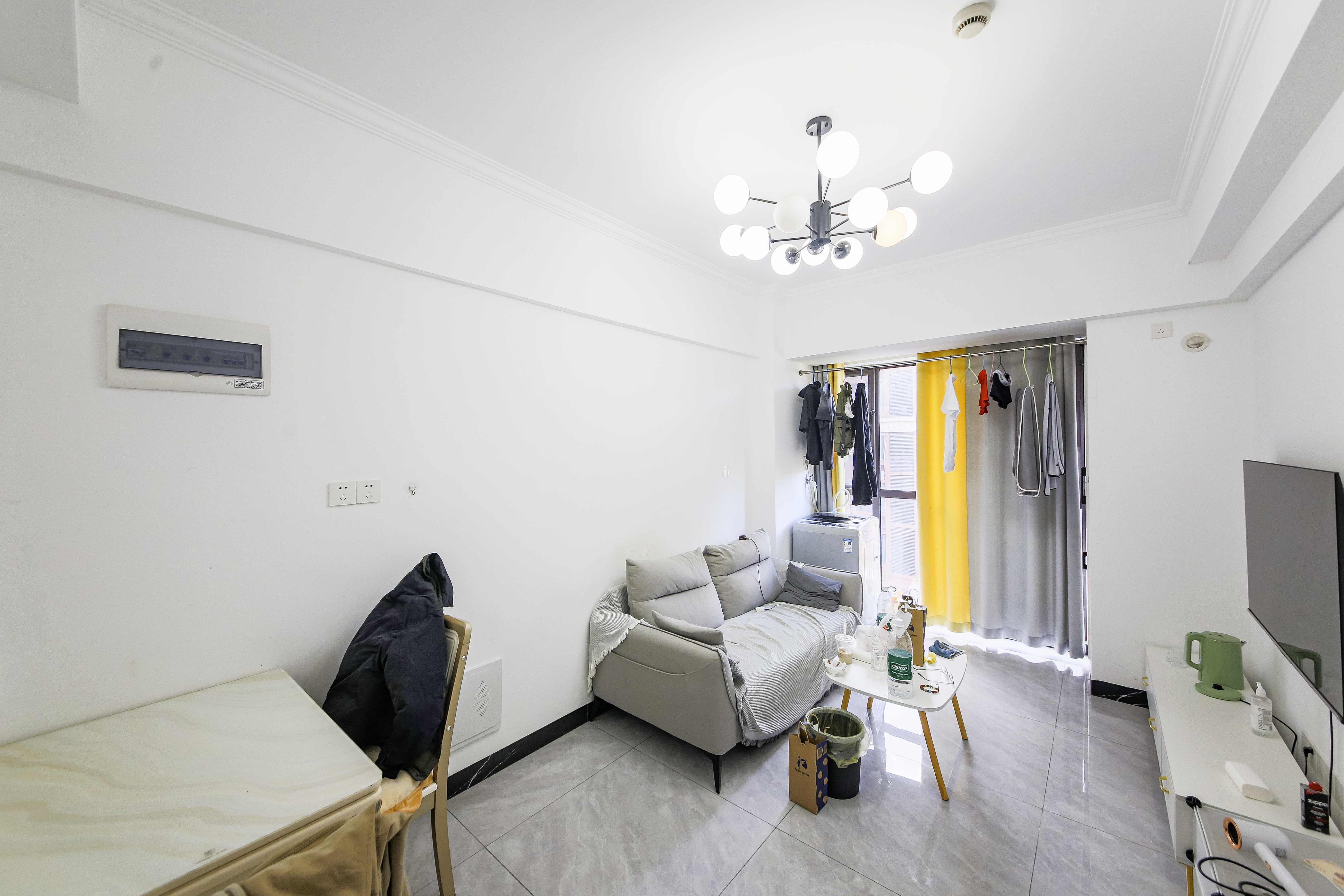 鑫远翡丽郡(鑫远翡丽雅苑) 2室1厅1卫 70.0万 鑫远翡丽郡(鑫远翡丽雅苑) 2室1厅1卫 70.0万客厅