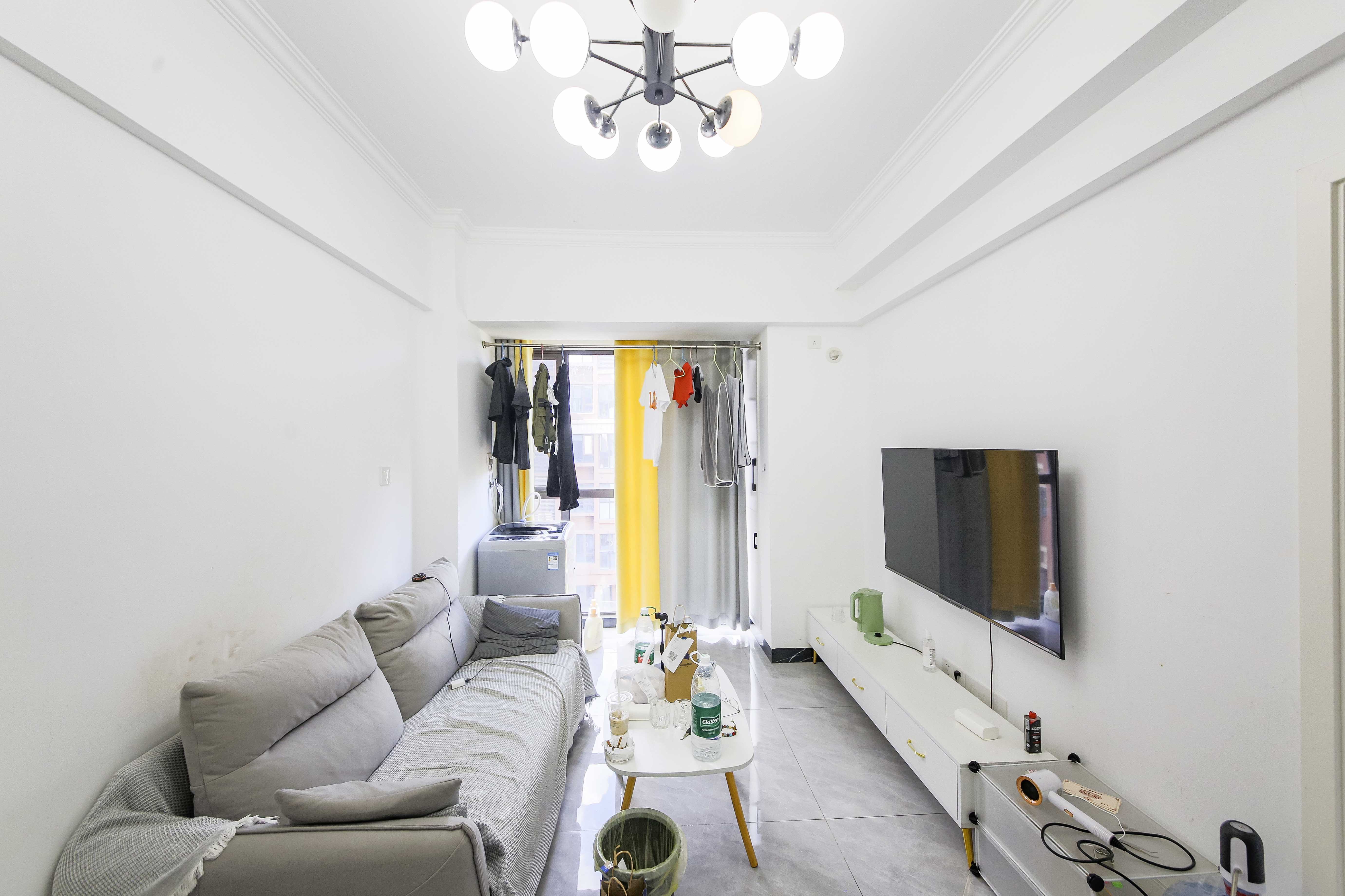 鑫远翡丽郡(鑫远翡丽雅苑) 2室1厅1卫 70.0万 鑫远翡丽郡(鑫远翡丽雅苑) 2室1厅1卫 70.0万客厅