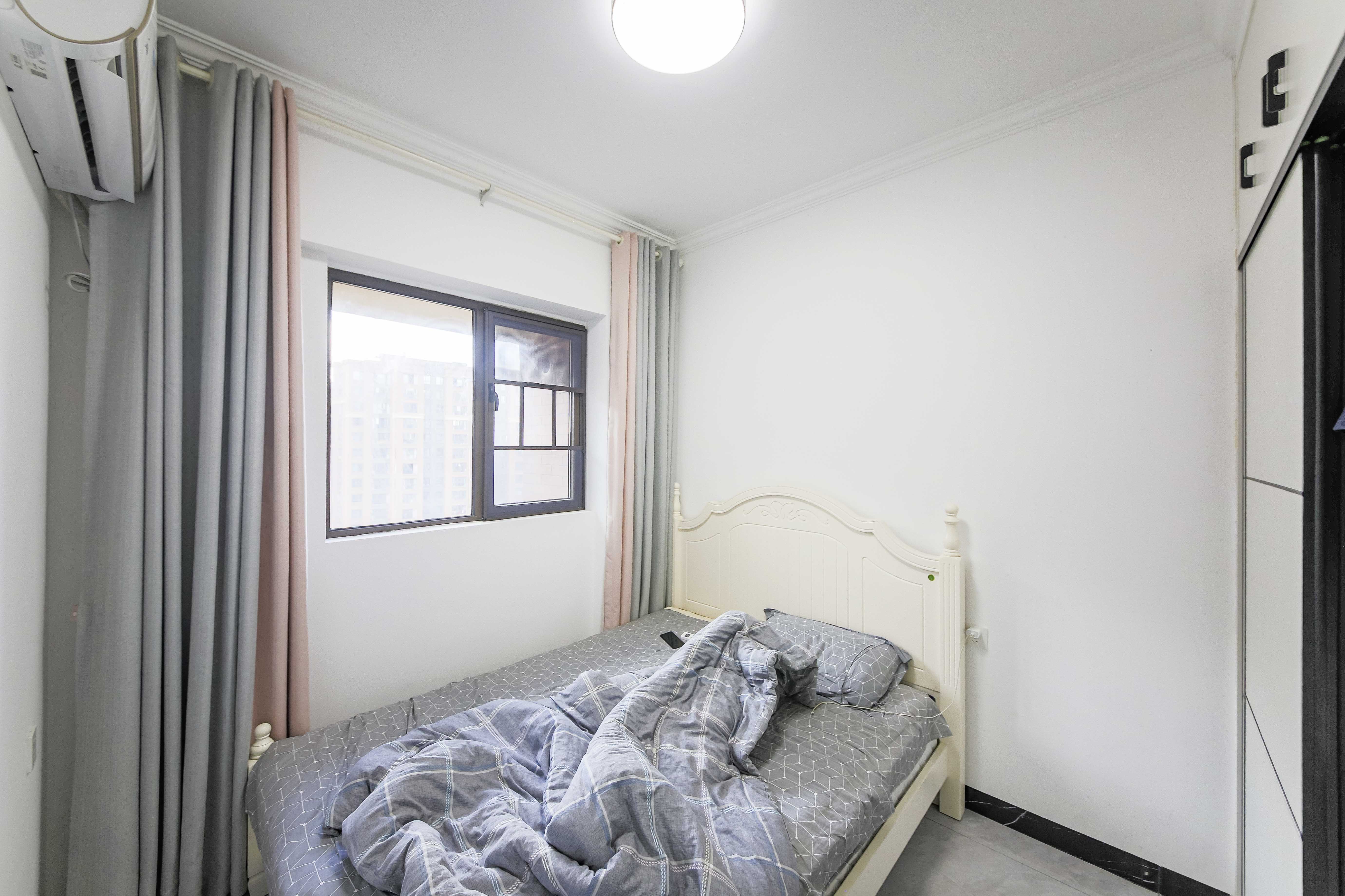 鑫远翡丽郡(鑫远翡丽雅苑) 2室1厅1卫 70.0万 鑫远翡丽郡(鑫远翡丽雅苑) 2室1厅1卫 70.0万卧室