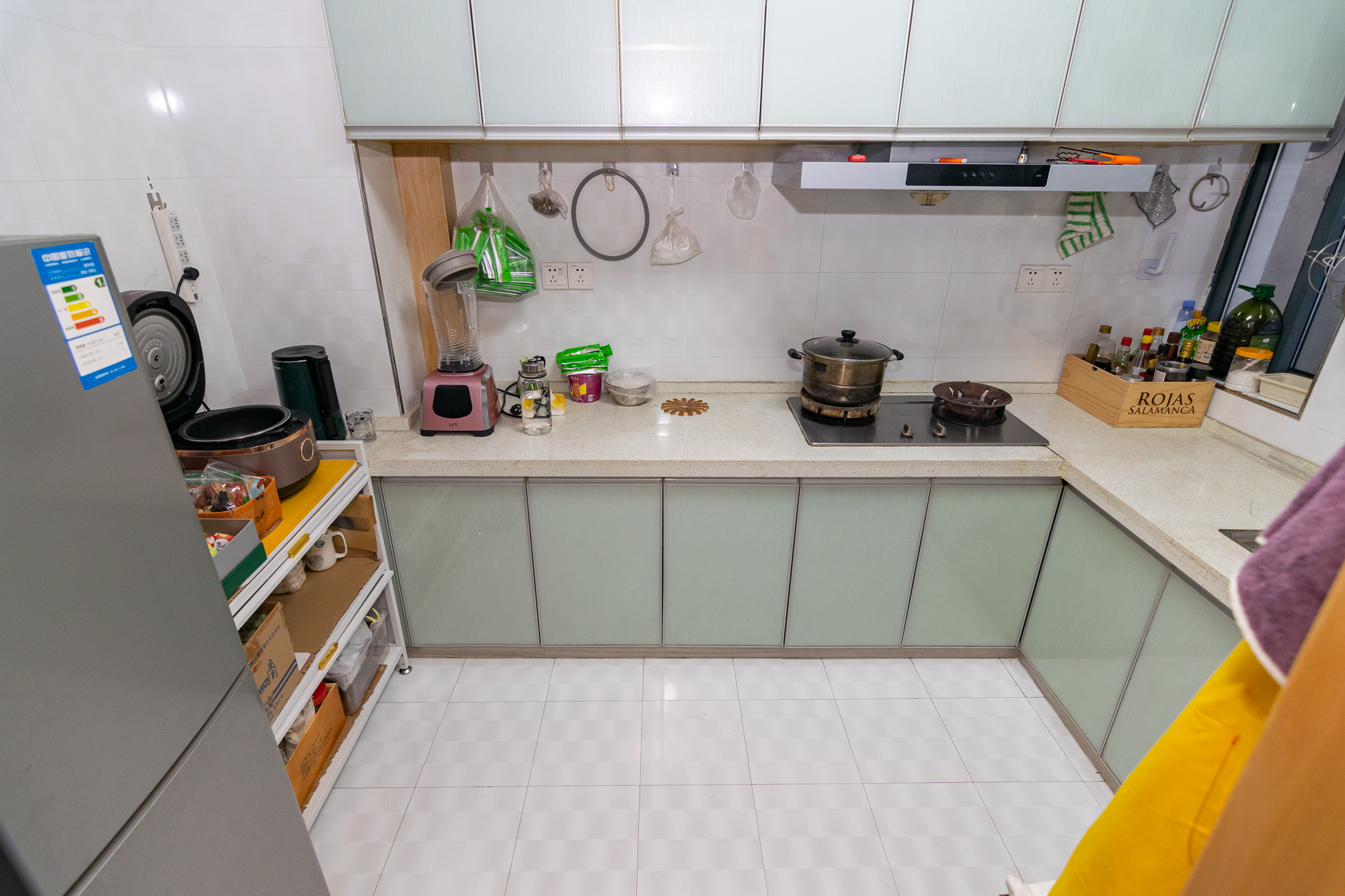 新雅黄金苑 3室2厅1卫 65.0万 新雅黄金苑 3室2厅1卫 65.0万厨房