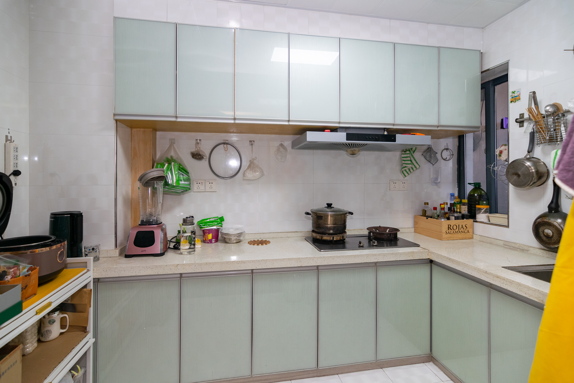 新雅黄金苑 3室2厅1卫 65.0万 新雅黄金苑 3室2厅1卫 65.0万厨房