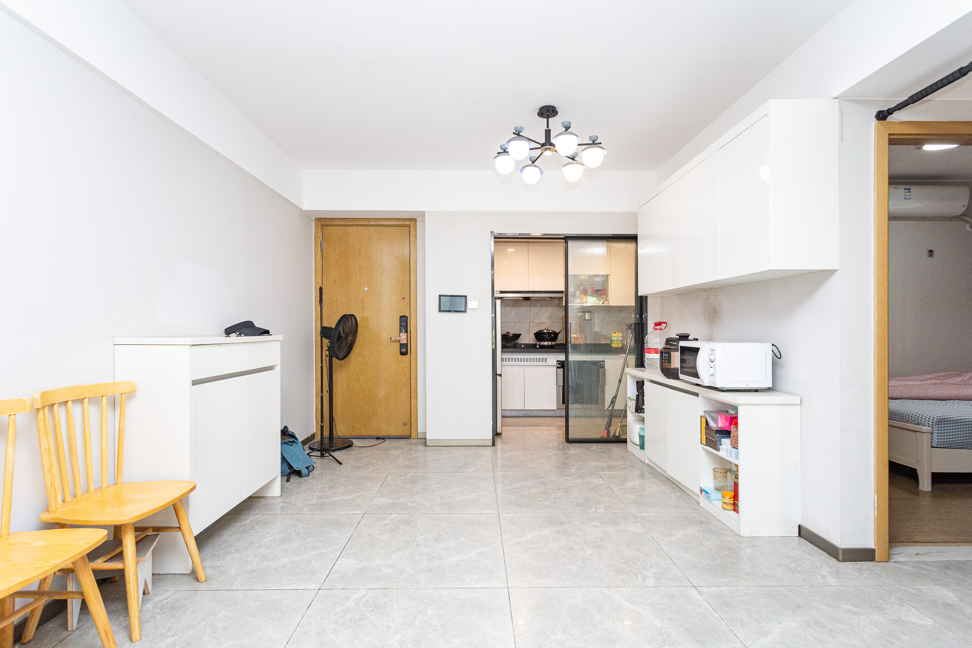 时代倾城四期 2室2厅1卫 81.0万 时代倾城四期 2室2厅1卫 81.0万客厅