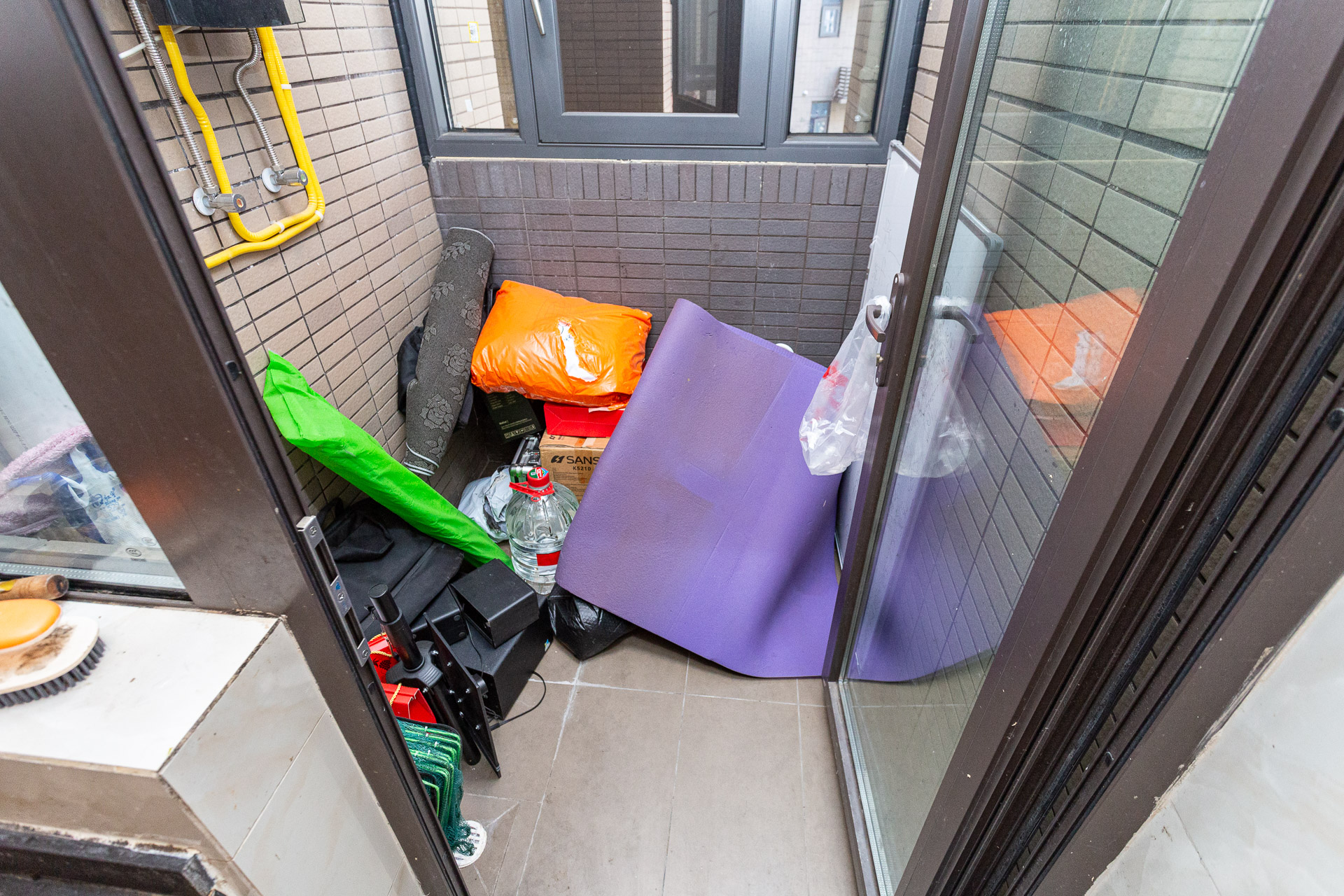 时代倾城四期 2室2厅1卫 81.0万 时代倾城四期 2室2厅1卫 81.0万阳台