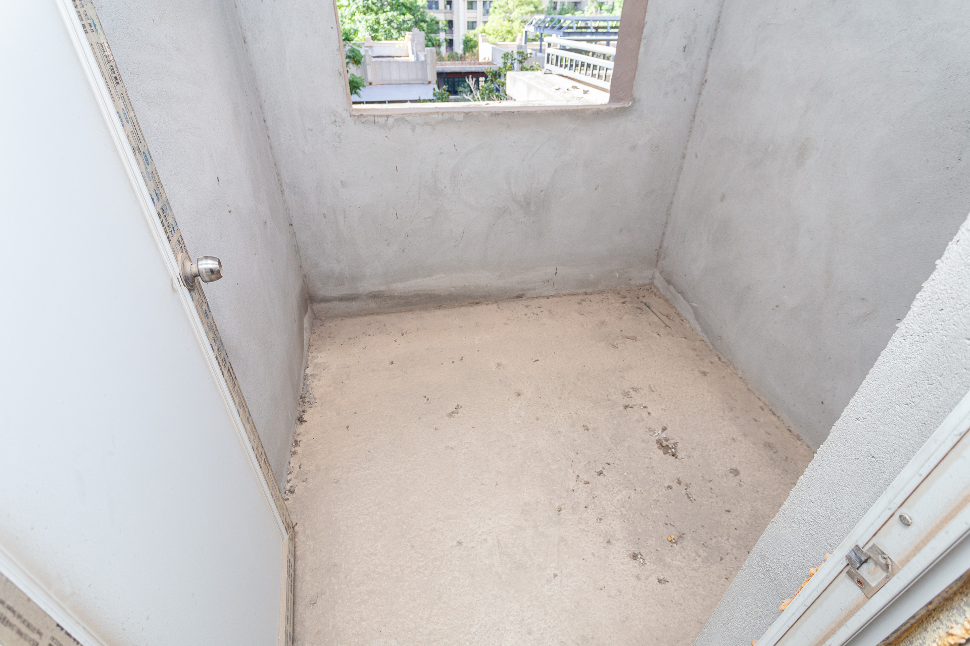 嘉宇银杉(嘉宇西苑) 3室2厅1卫 87.0万 嘉宇银杉(嘉宇西苑) 3室2厅1卫 87.0万卧室