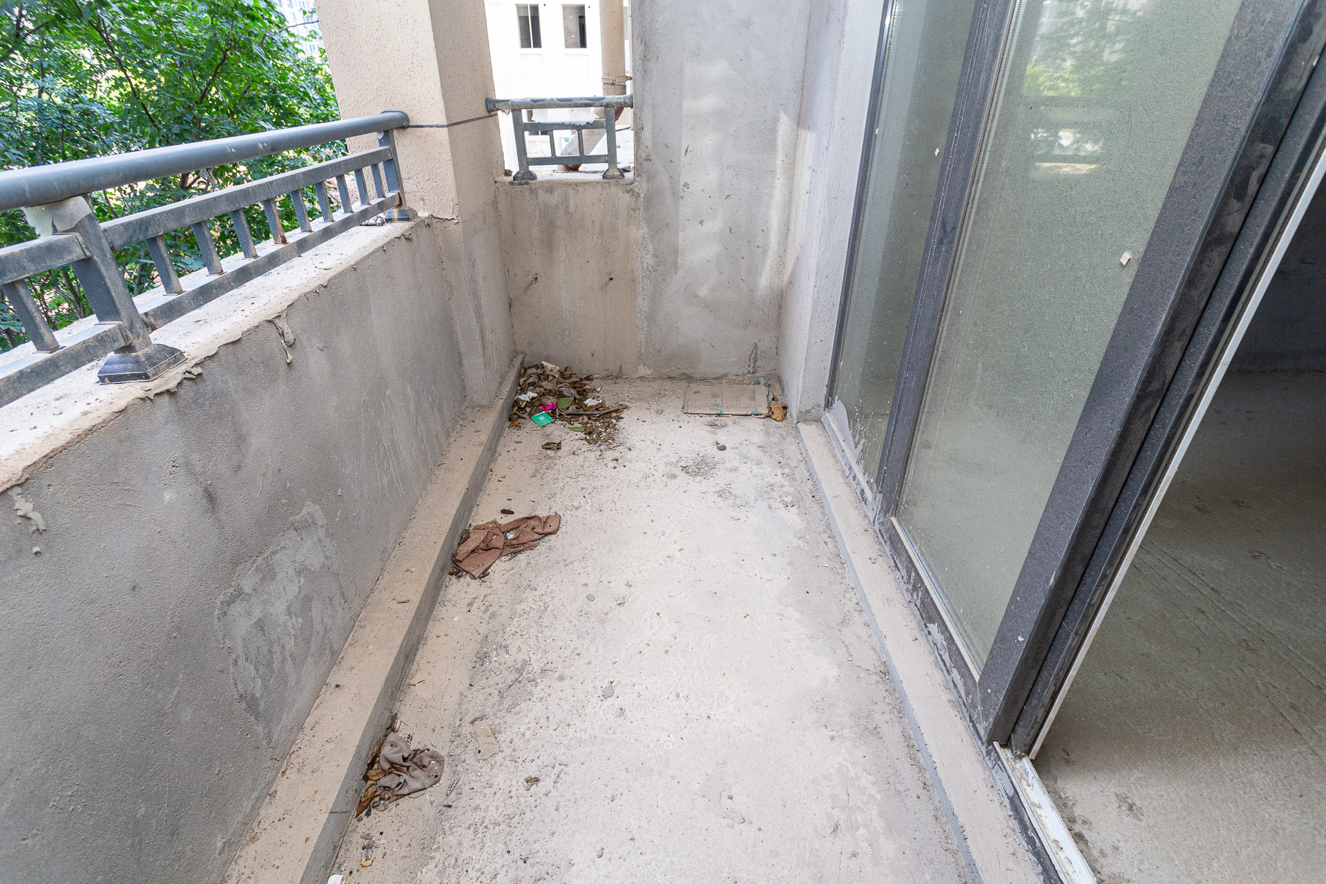 嘉宇银杉(嘉宇西苑) 3室2厅1卫 87.0万 嘉宇银杉(嘉宇西苑) 3室2厅1卫 87.0万阳台