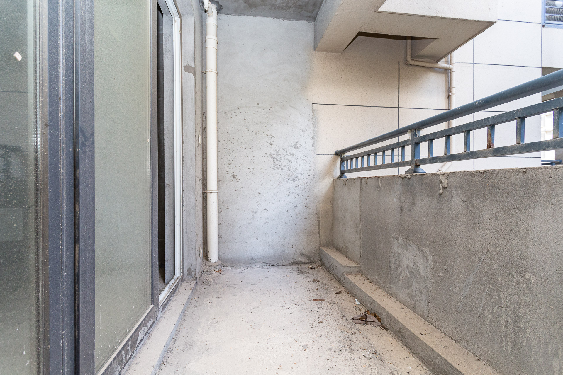 嘉宇银杉(嘉宇西苑) 3室2厅1卫 87.0万 嘉宇银杉(嘉宇西苑) 3室2厅1卫 87.0万阳台