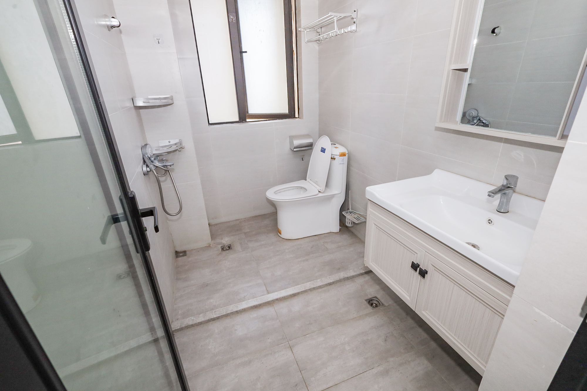 光明E城 4室2厅2卫 115.0万 光明E城 4室2厅2卫 115.0万卫生间