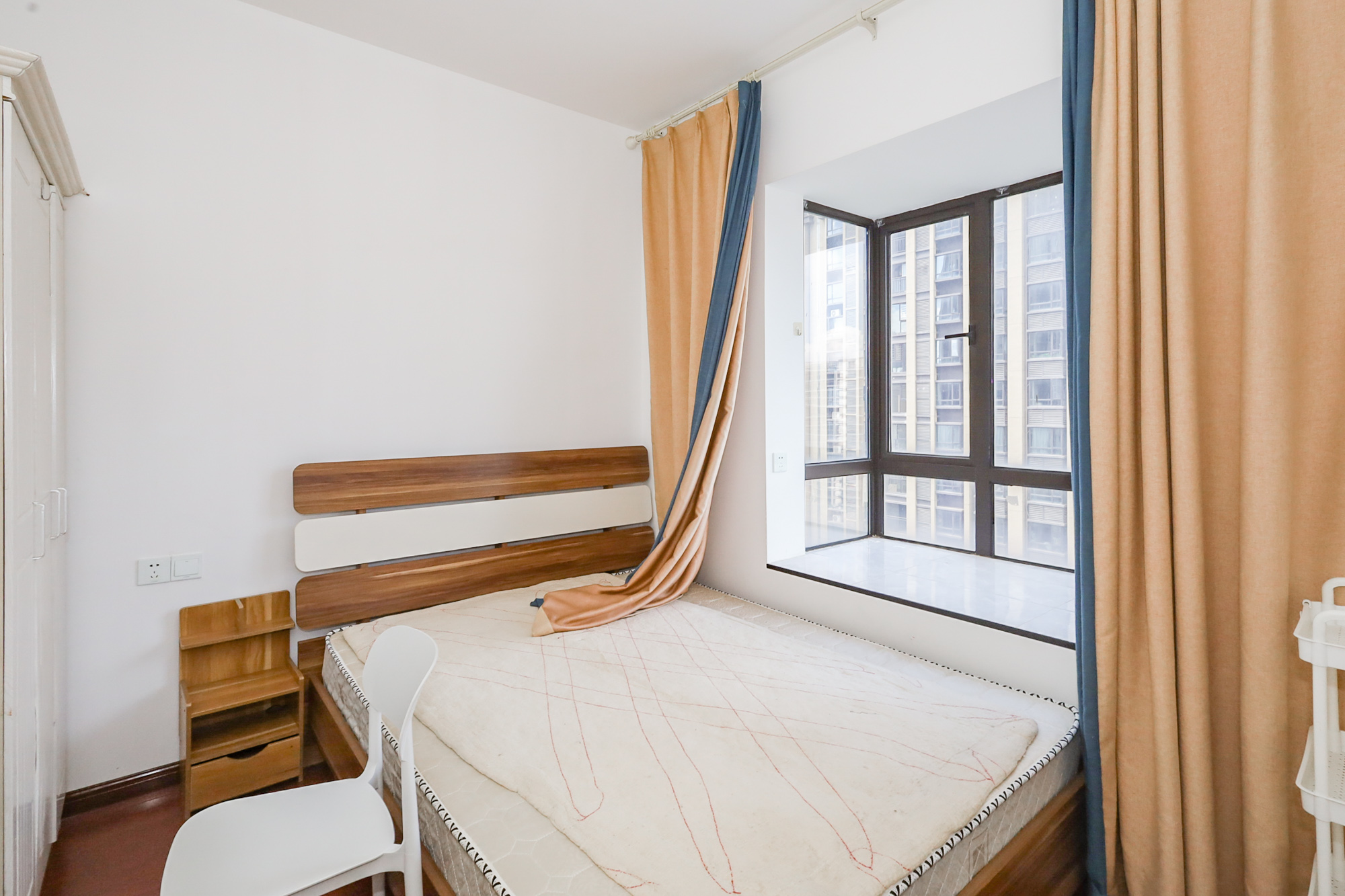 光明E城 4室2厅2卫 115.0万 光明E城 4室2厅2卫 115.0万卧室