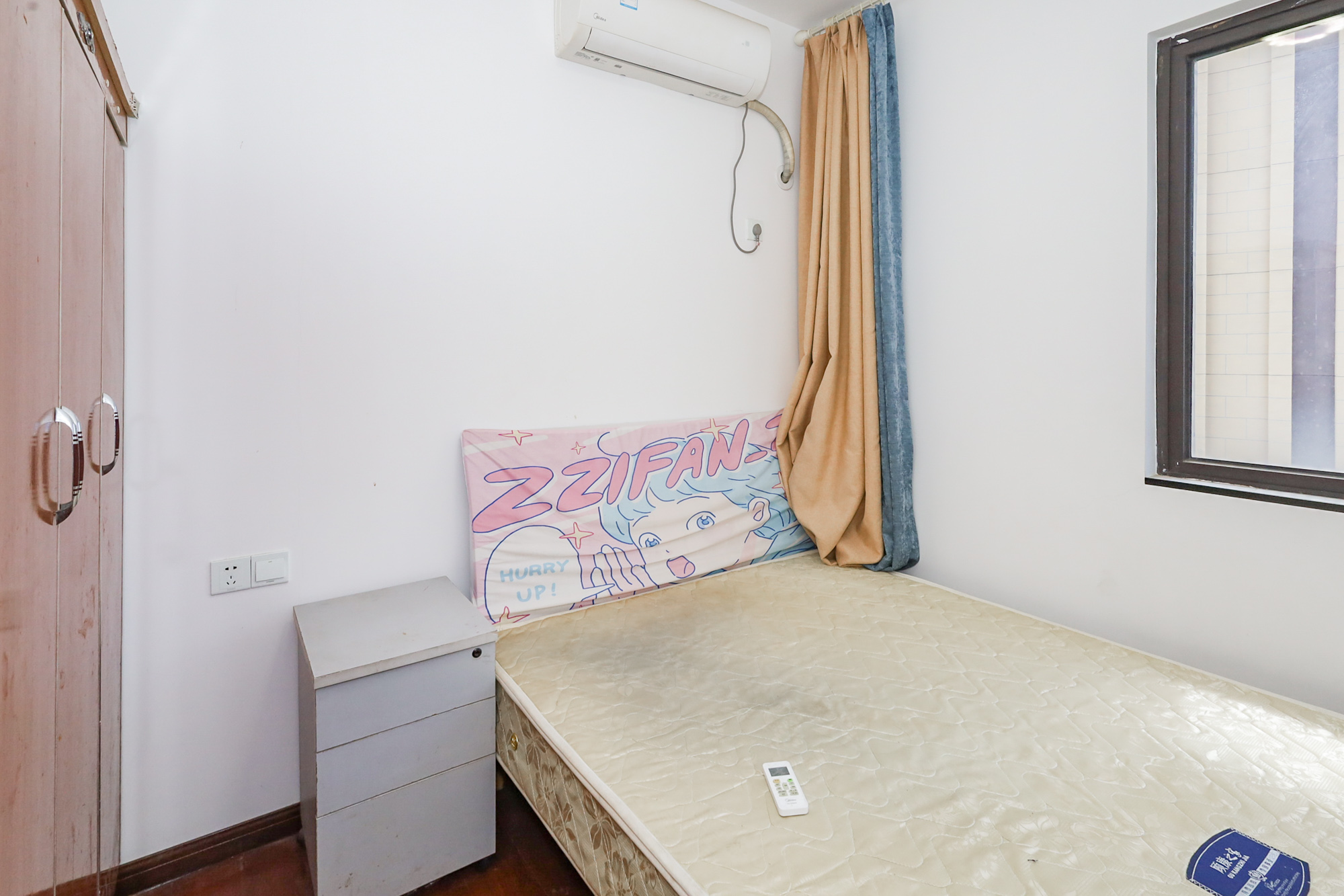 光明E城 4室2厅2卫 115.0万 光明E城 4室2厅2卫 115.0万卧室