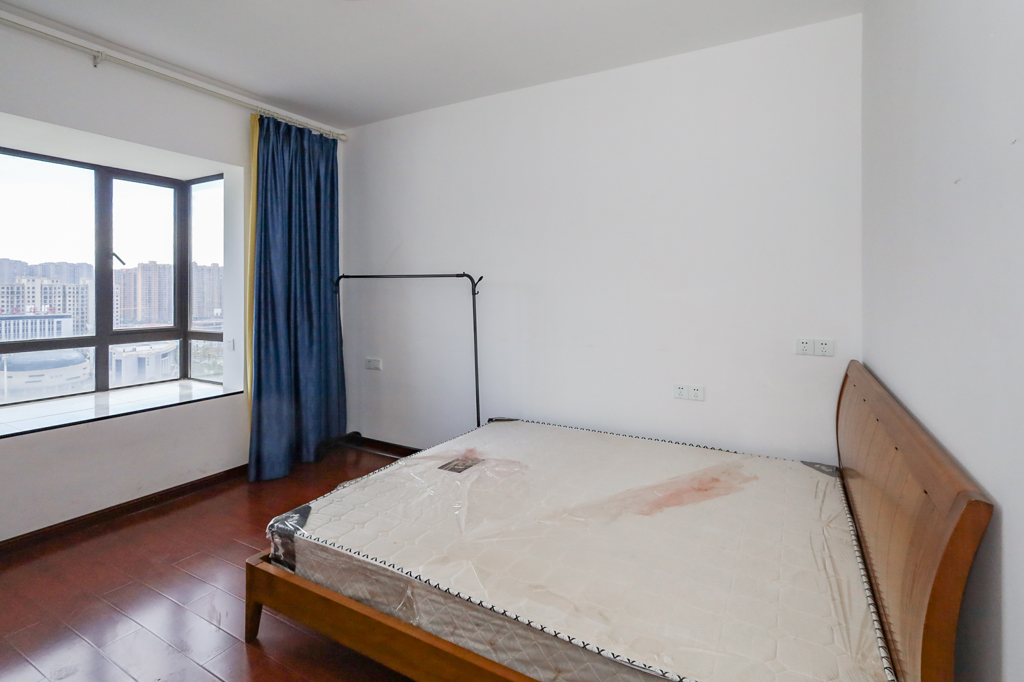 光明E城 4室2厅2卫 115.0万 光明E城 4室2厅2卫 115.0万卧室