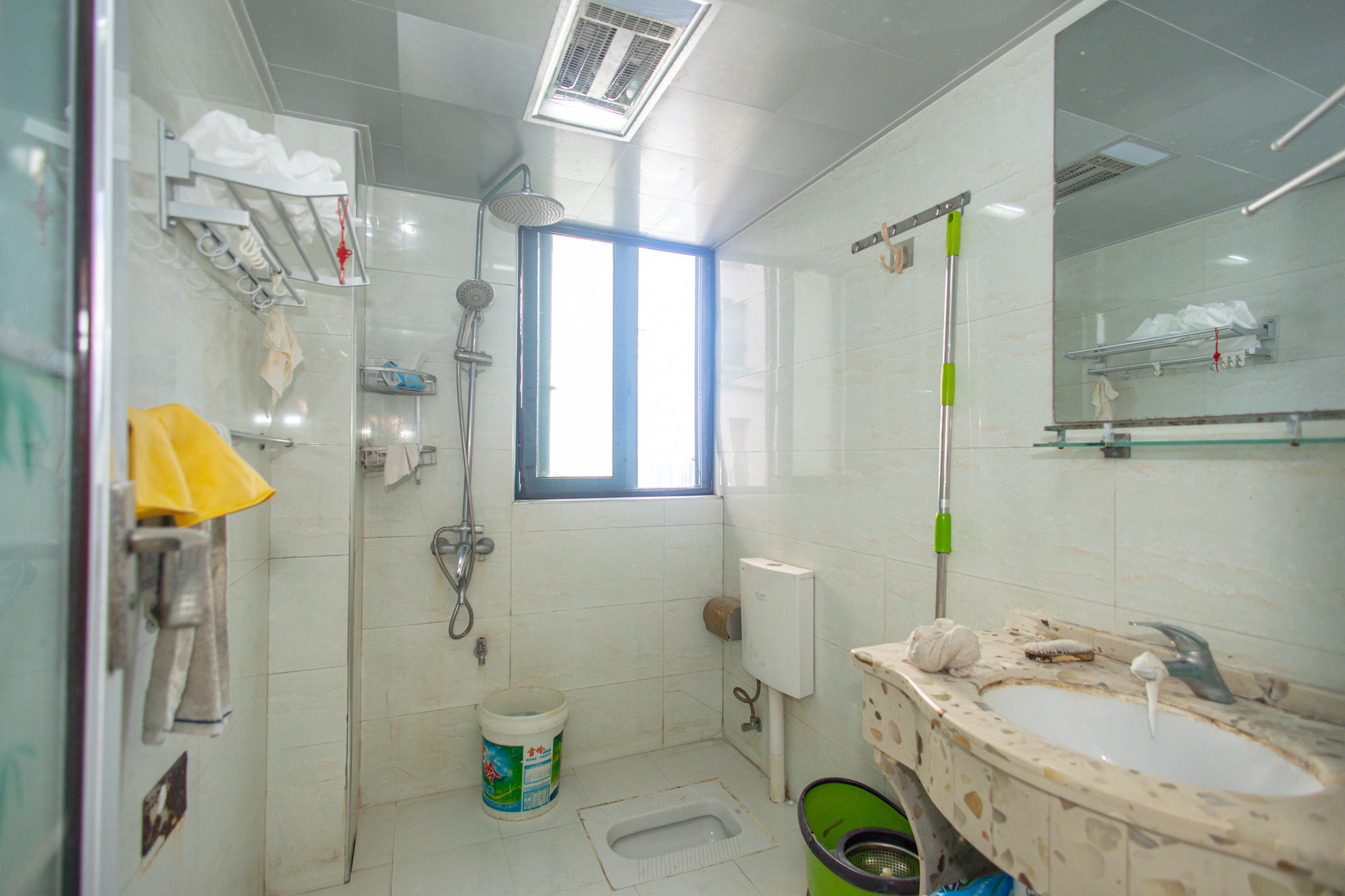 蝴蝶谷 2室2厅1卫 45.8万 蝴蝶谷 2室2厅1卫 45.8万卫生间