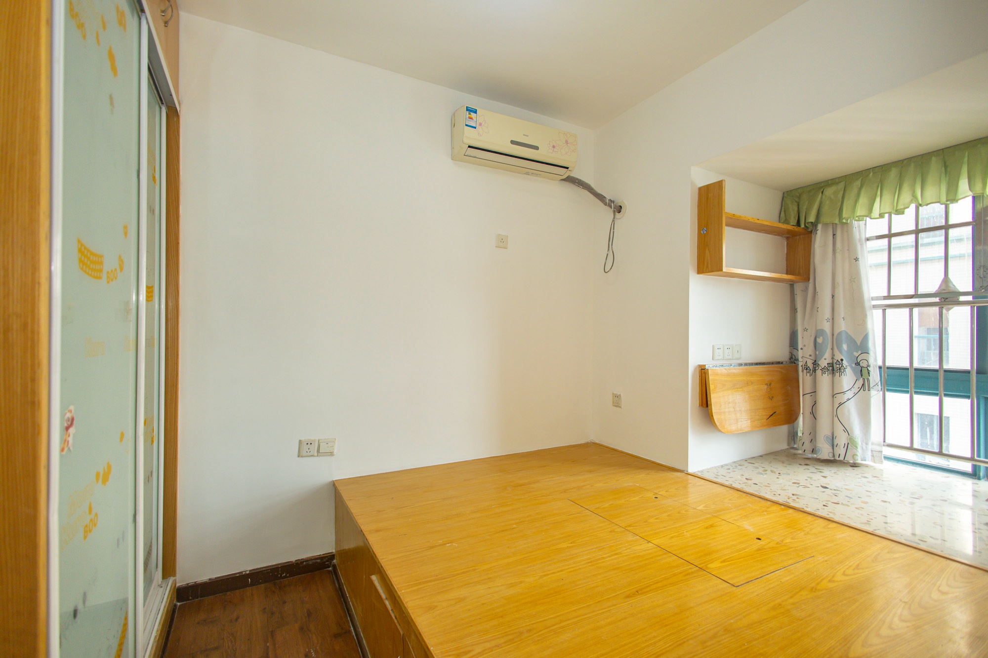 蝴蝶谷 2室2厅1卫 45.8万 蝴蝶谷 2室2厅1卫 45.8万卧室