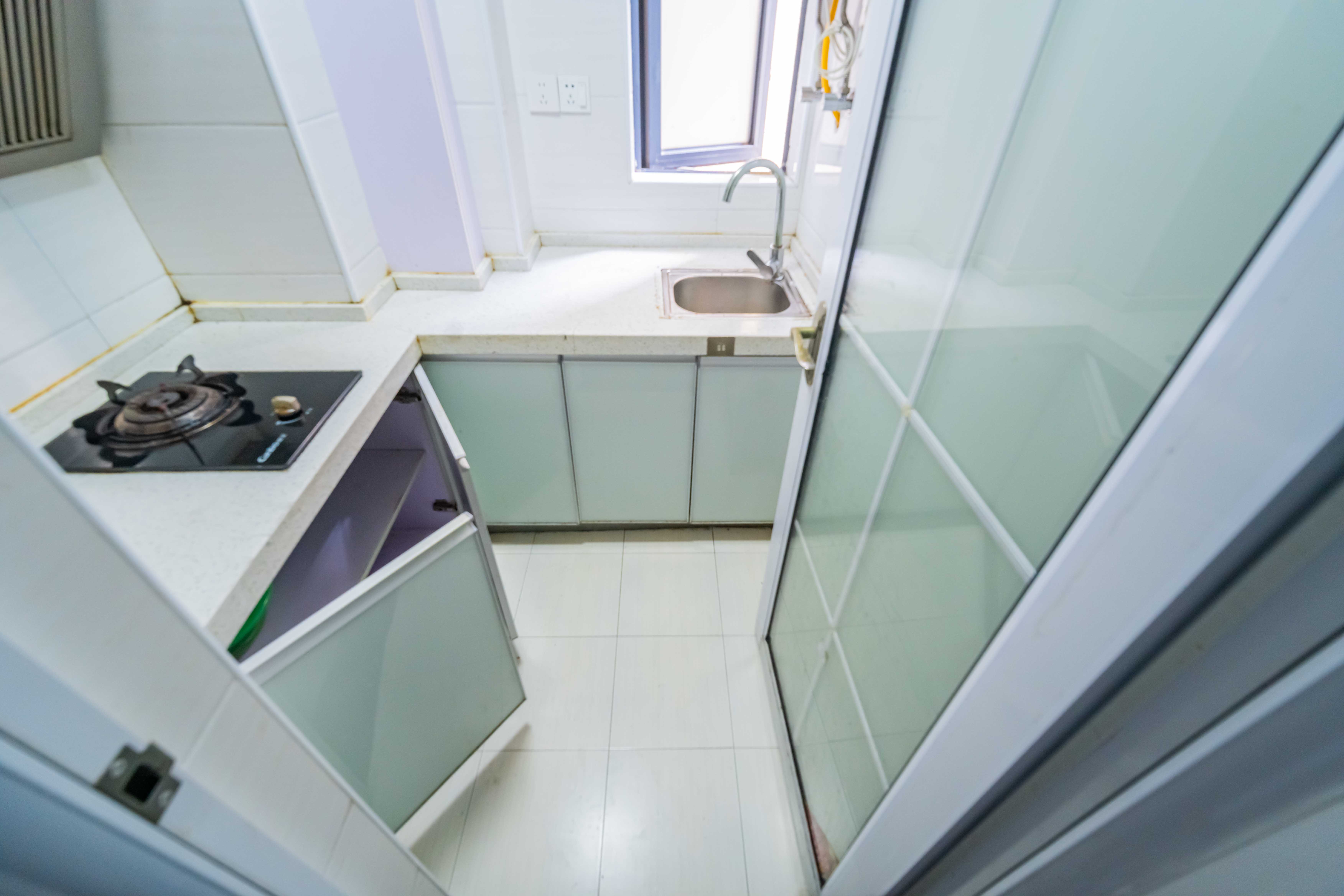 叠彩兰亭  2室1厅1卫    55.0万 叠彩兰亭  2室1厅1卫    55.0万厨房