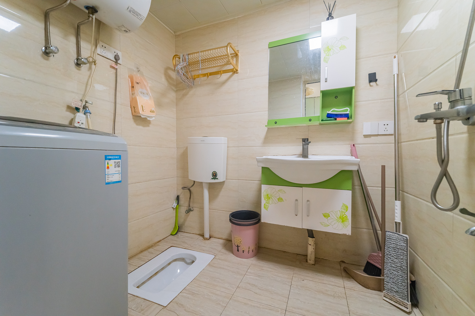 MOMA当代广场 2室1厅1卫 28.8万 MOMA当代广场 2室1厅1卫 28.8万卫生间