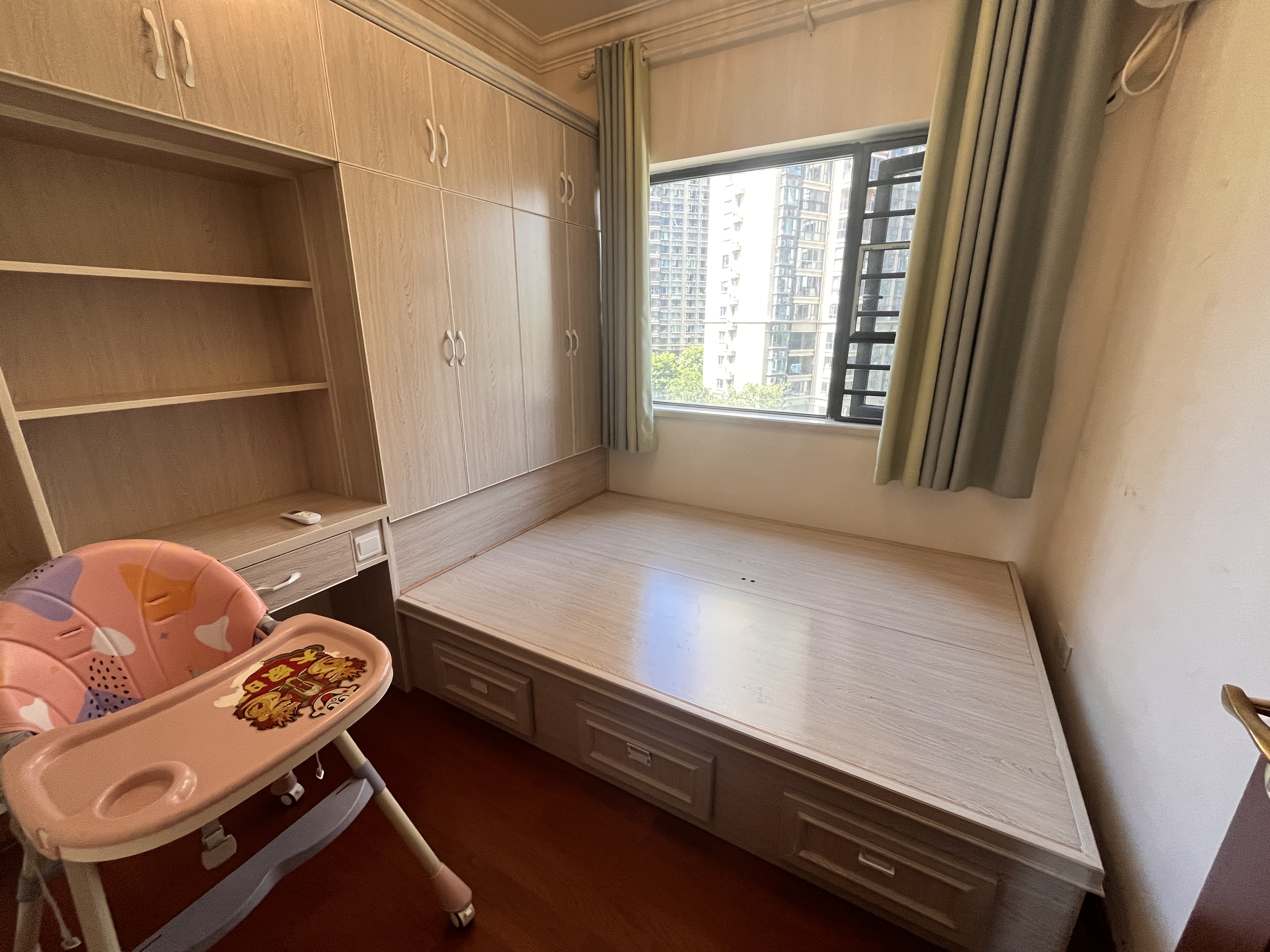 恒大华府 3室2厅2卫 85.0万 恒大华府 3室2厅2卫 85.0万室内图