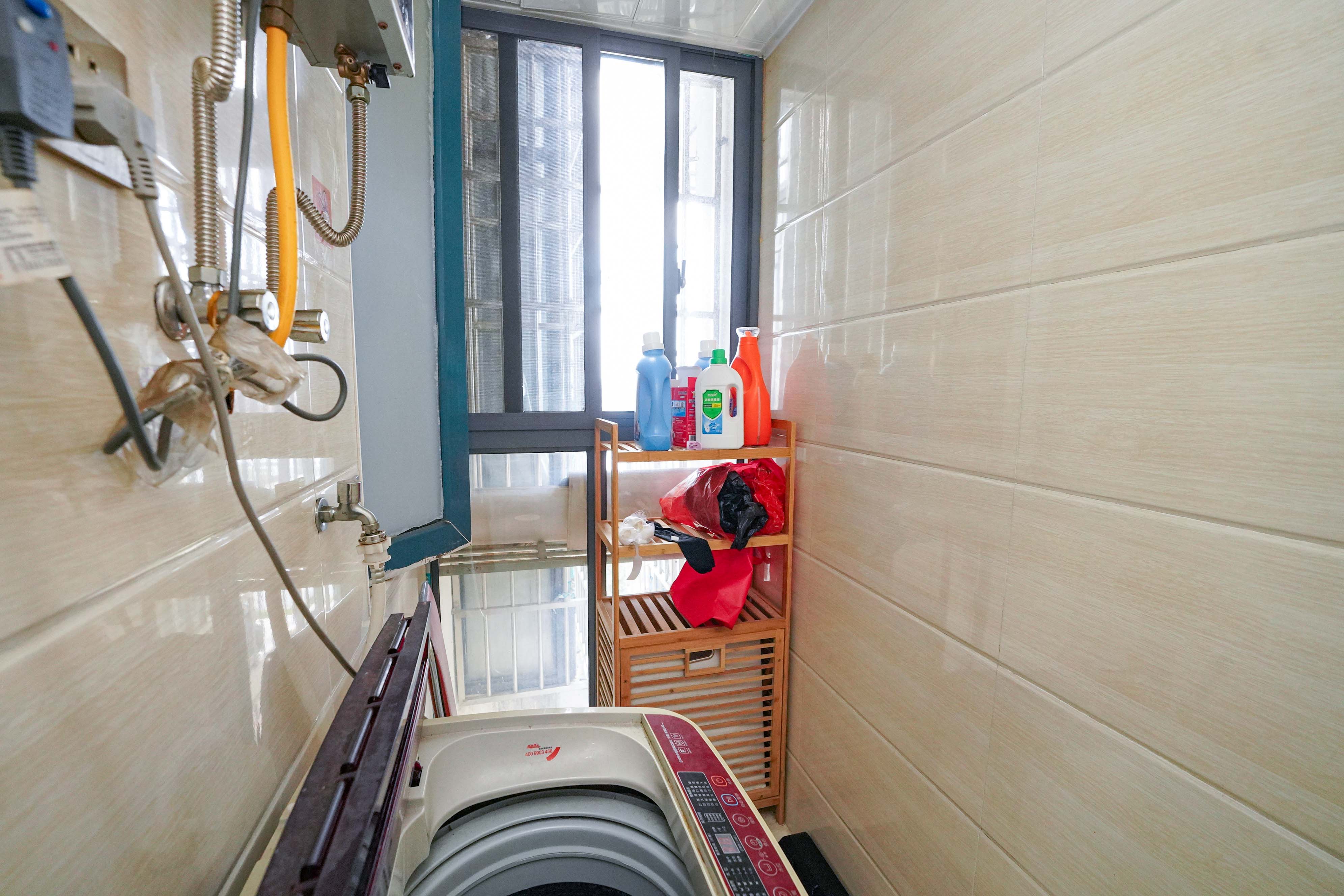 佛奥康桥水岸  3室2厅1卫   52.00万阳台