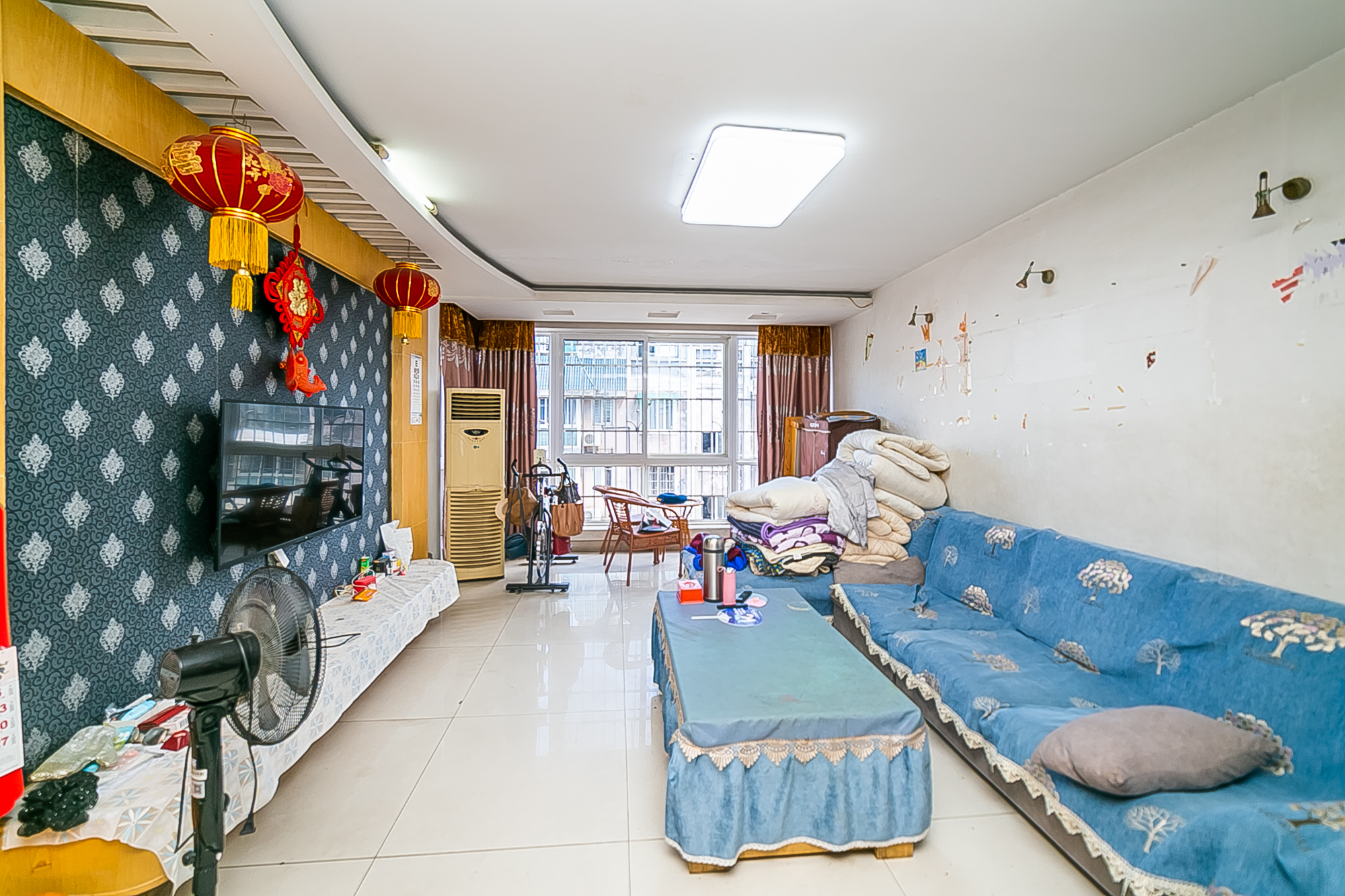 丽江翠园 4室2厅2卫 85.0万 丽江翠园 4室2厅2卫 85.0万客厅