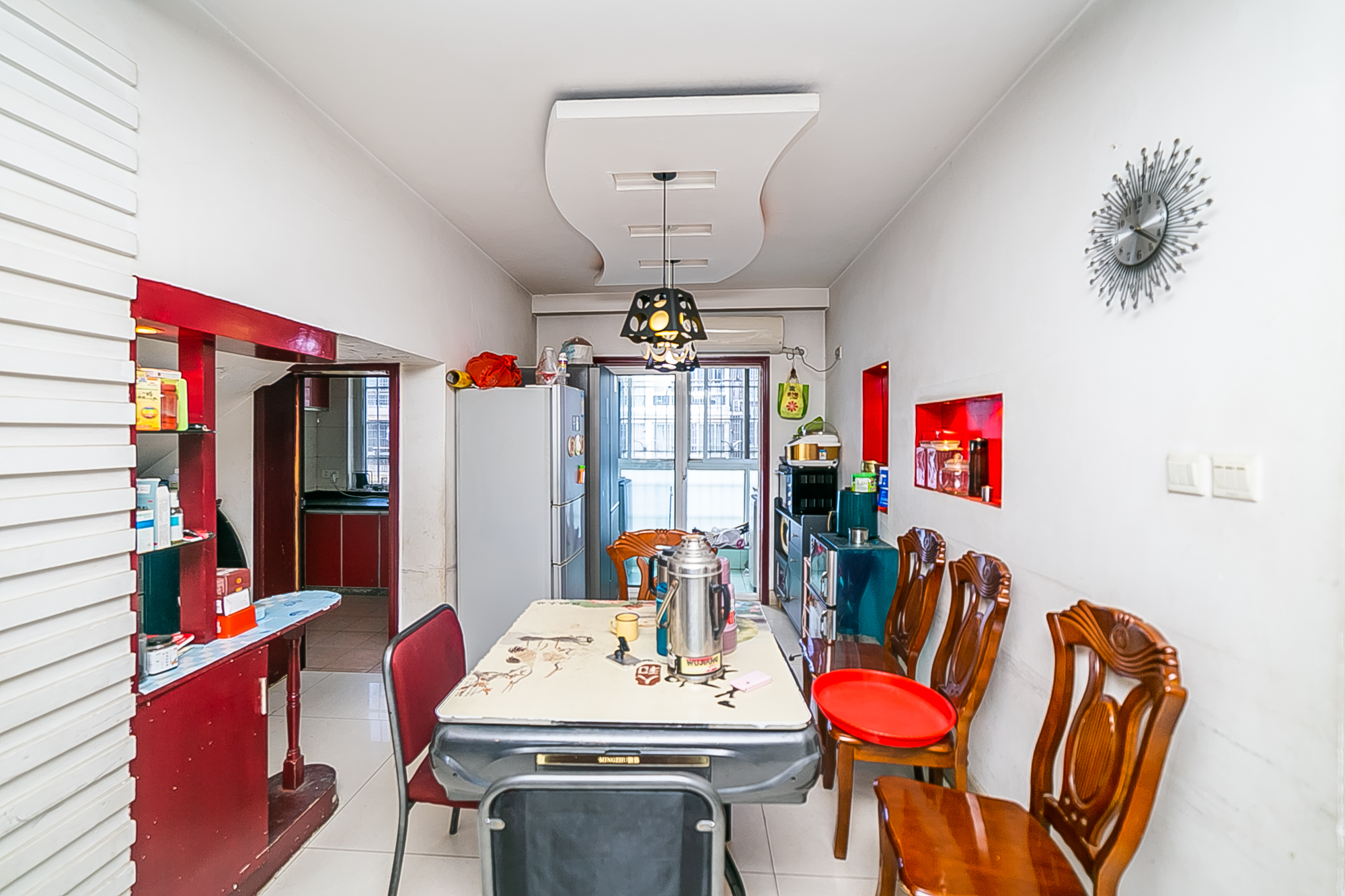 丽江翠园 4室2厅2卫 85.0万 丽江翠园 4室2厅2卫 85.0万客厅