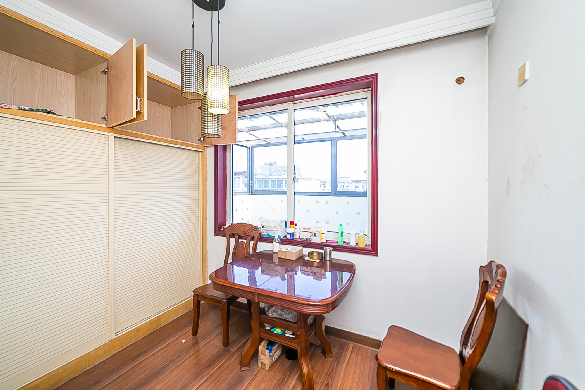 丽江翠园 4室2厅2卫 85.0万 丽江翠园 4室2厅2卫 85.0万卧室