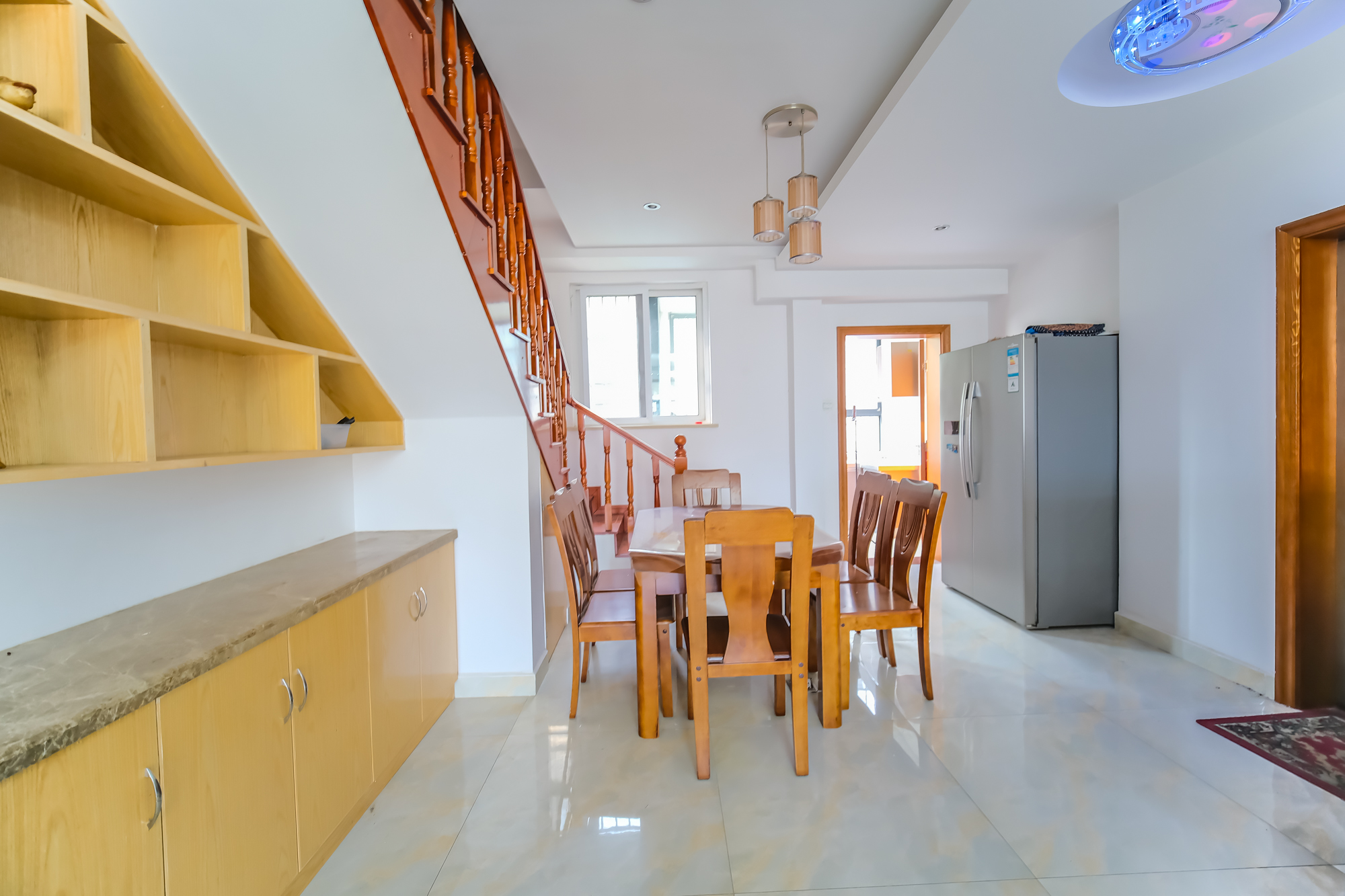 山水湾 3室2厅2卫 81.00万 山水湾 3室2厅2卫 81.00万客厅