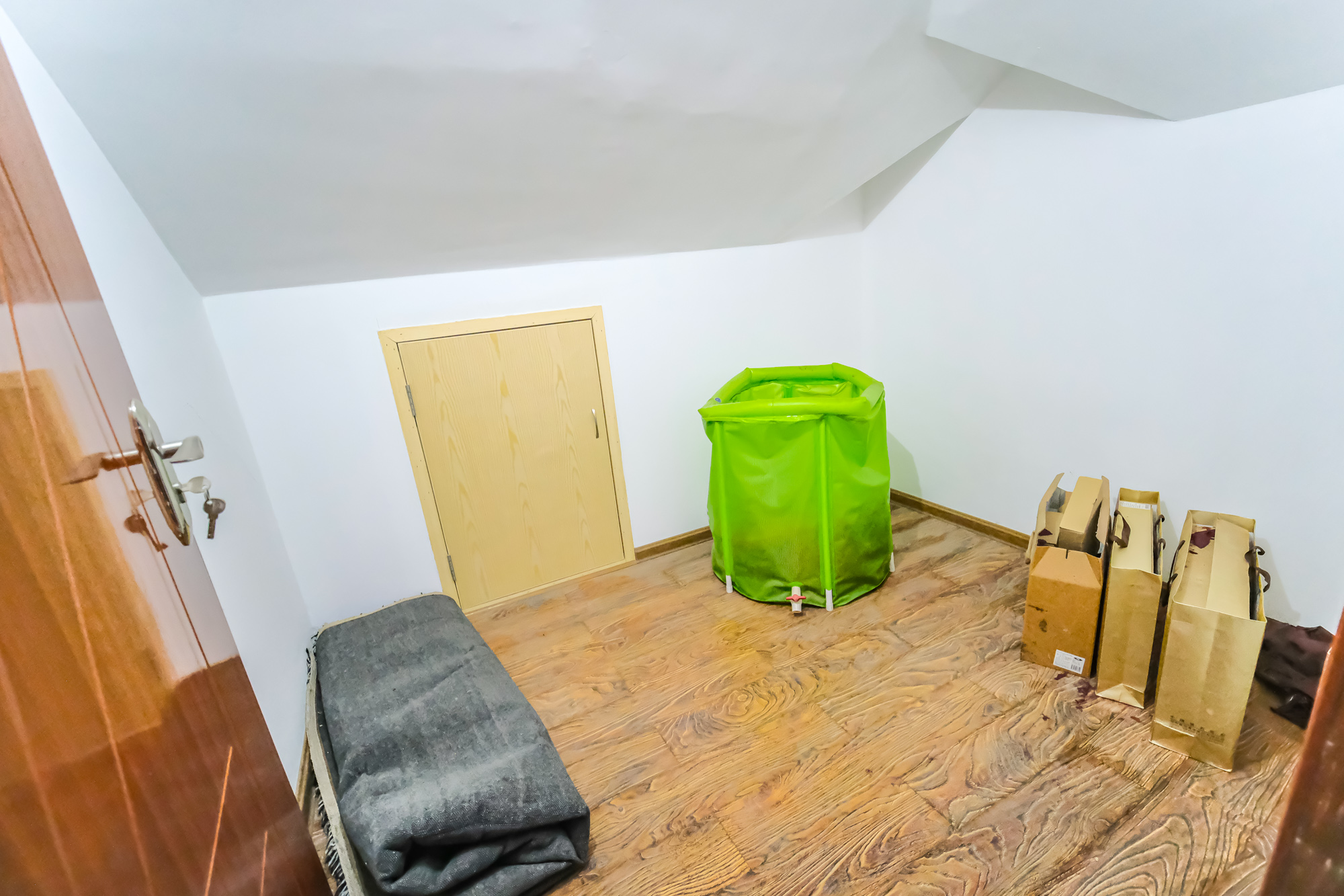 山水湾 3室2厅2卫 81.00万 山水湾 3室2厅2卫 81.00万其他