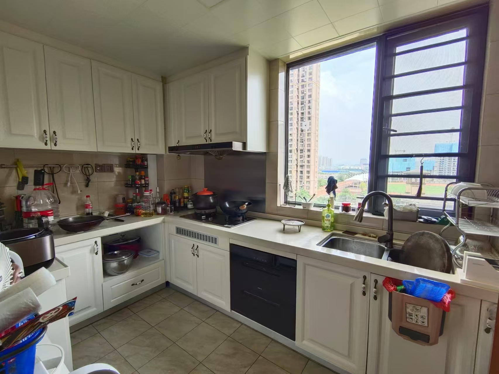 恒大华府 4室2厅2卫 170.0万 恒大华府 4室2厅2卫 170.0万室内图