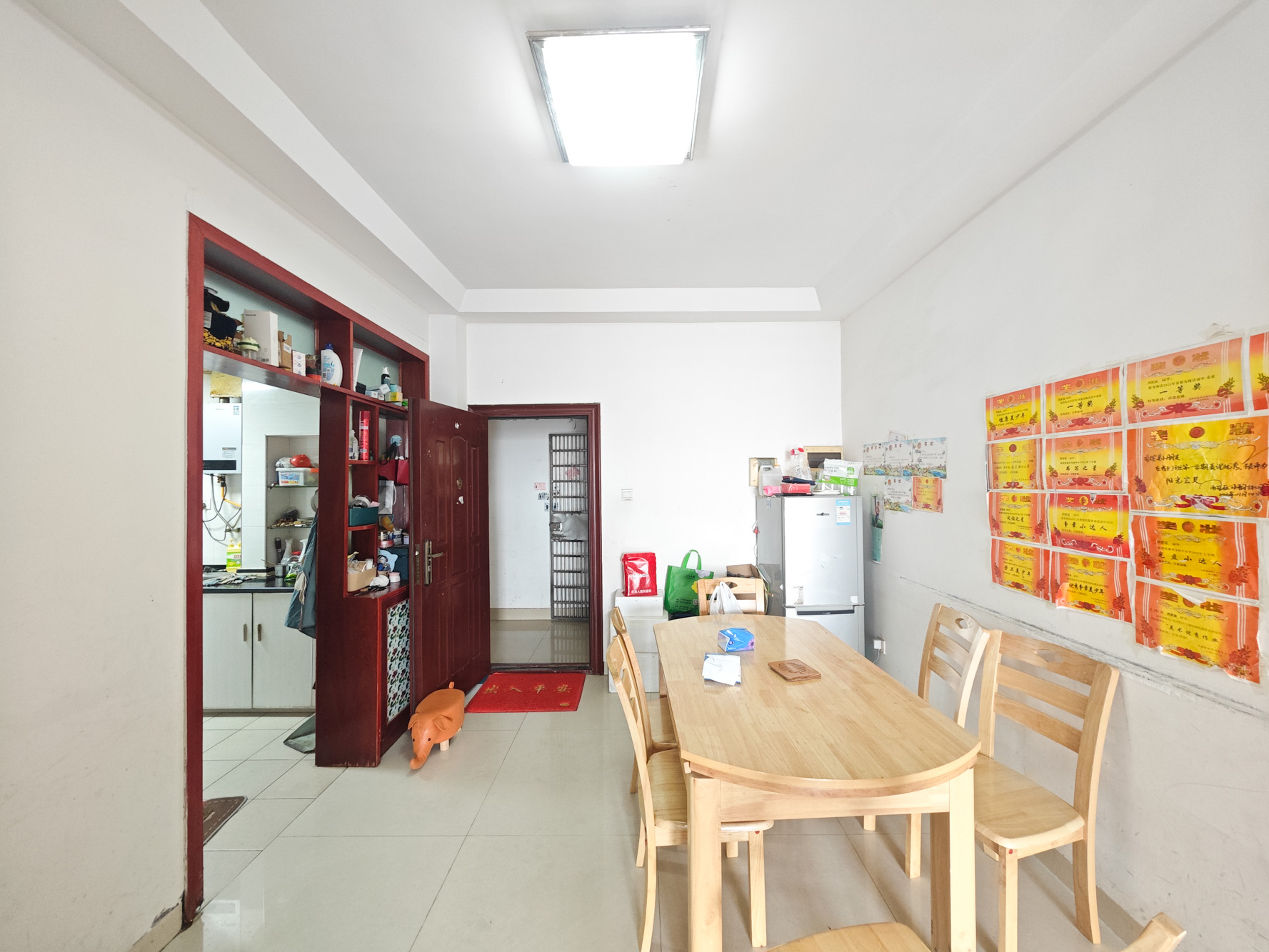 德庆水韵山城 2室2厅1卫 45.8万 德庆水韵山城 2室2厅1卫 45.8万客厅