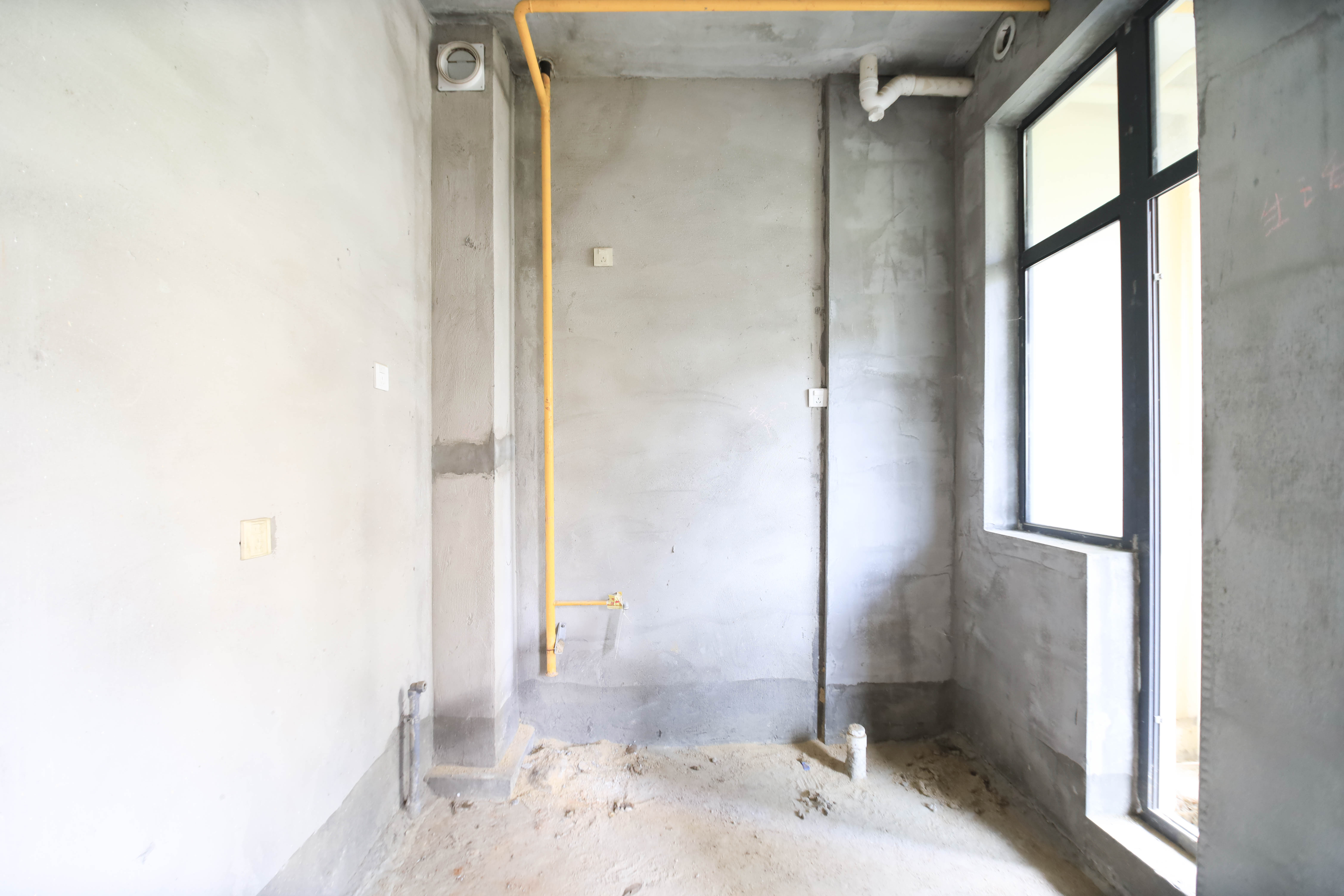 五矿万境园 4室2厅2卫 175.0万 五矿万境园 4室2厅2卫 175.0万其他