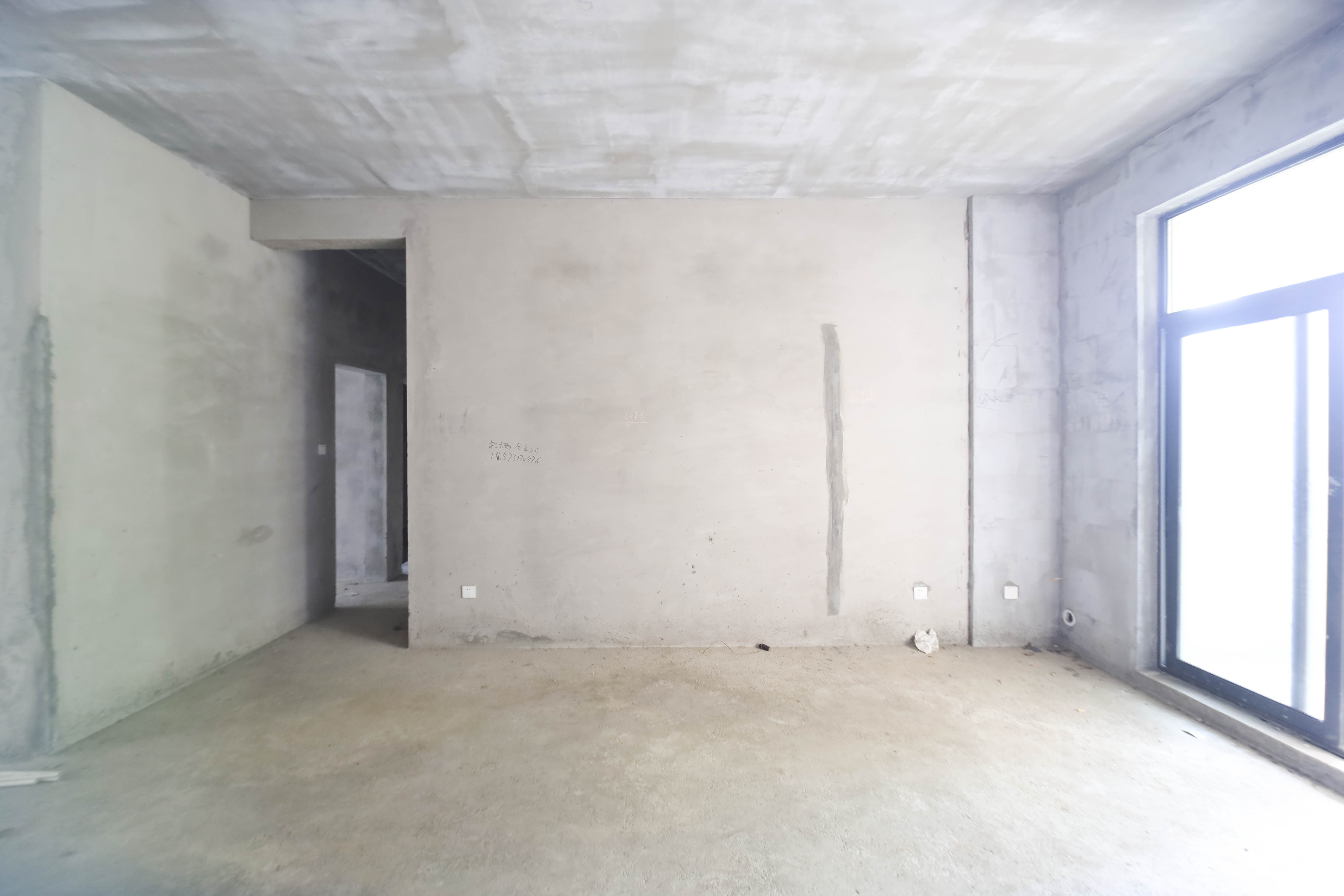 五矿万境园 4室2厅2卫 175.0万 五矿万境园 4室2厅2卫 175.0万客厅