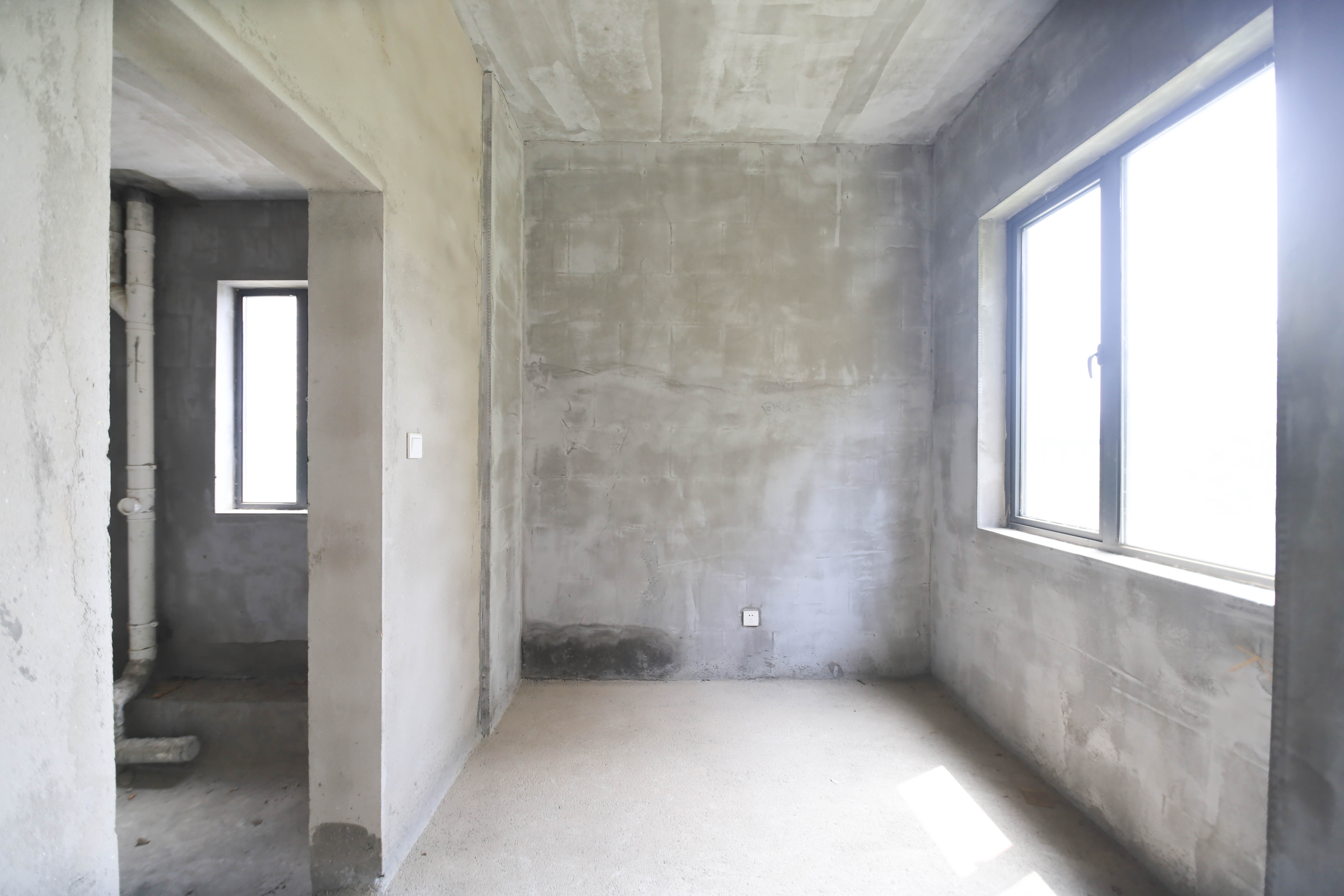 五矿万境园 4室2厅2卫 175.0万 五矿万境园 4室2厅2卫 175.0万其他